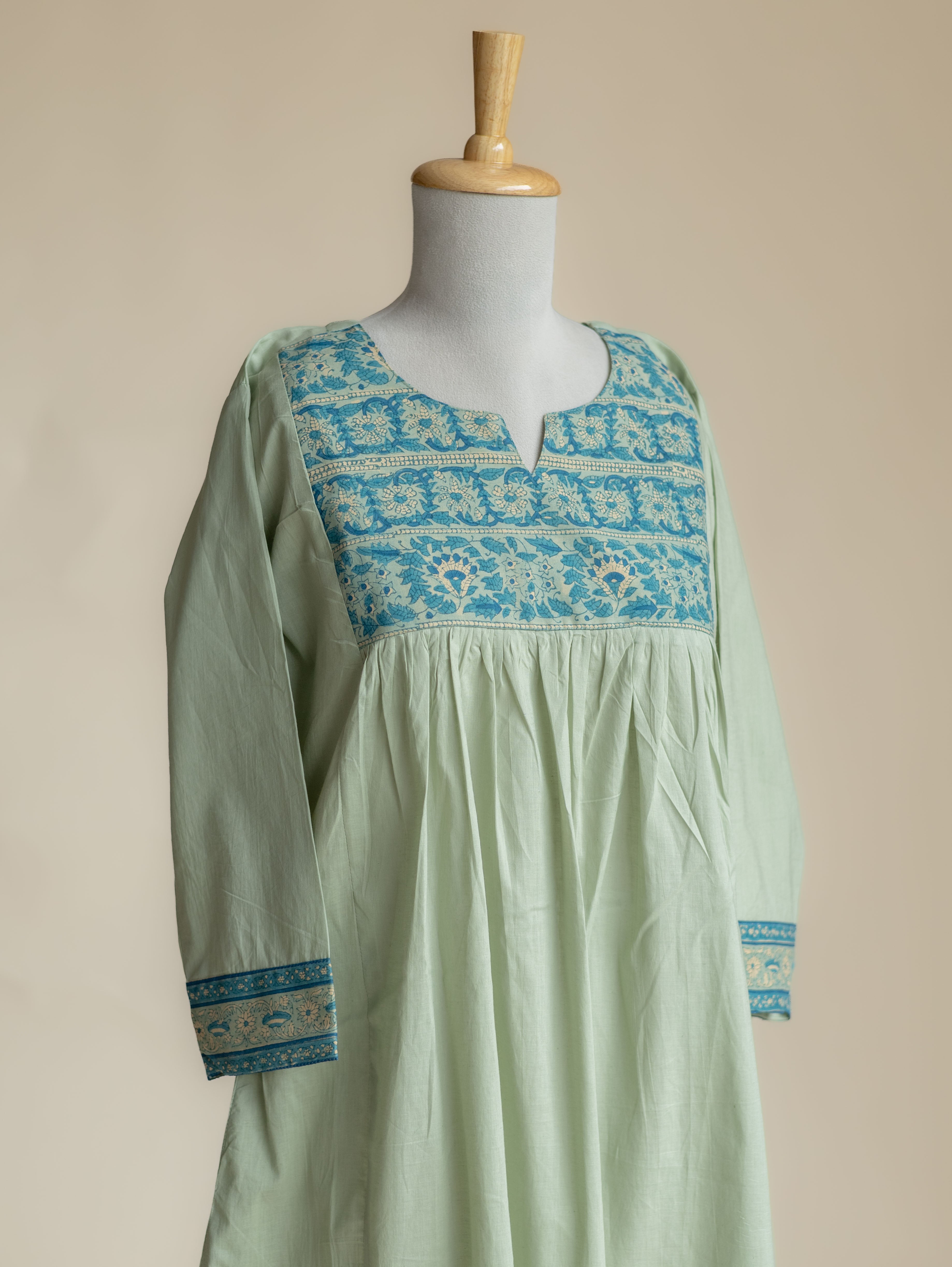 Avisha Cotton Plain A-Line Kurta
