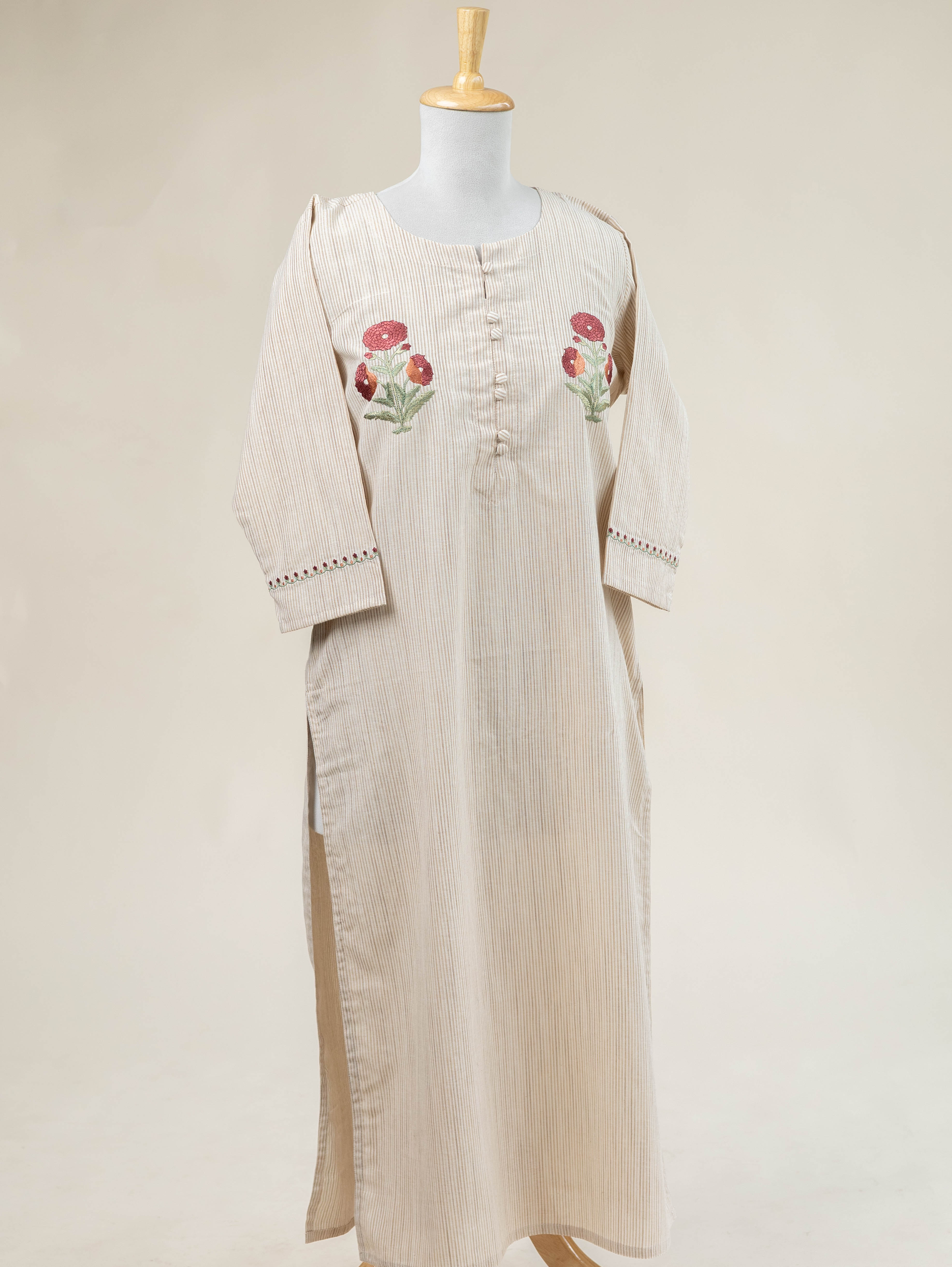 Ritara Cotton Handloom Embroidered Straight Kurta