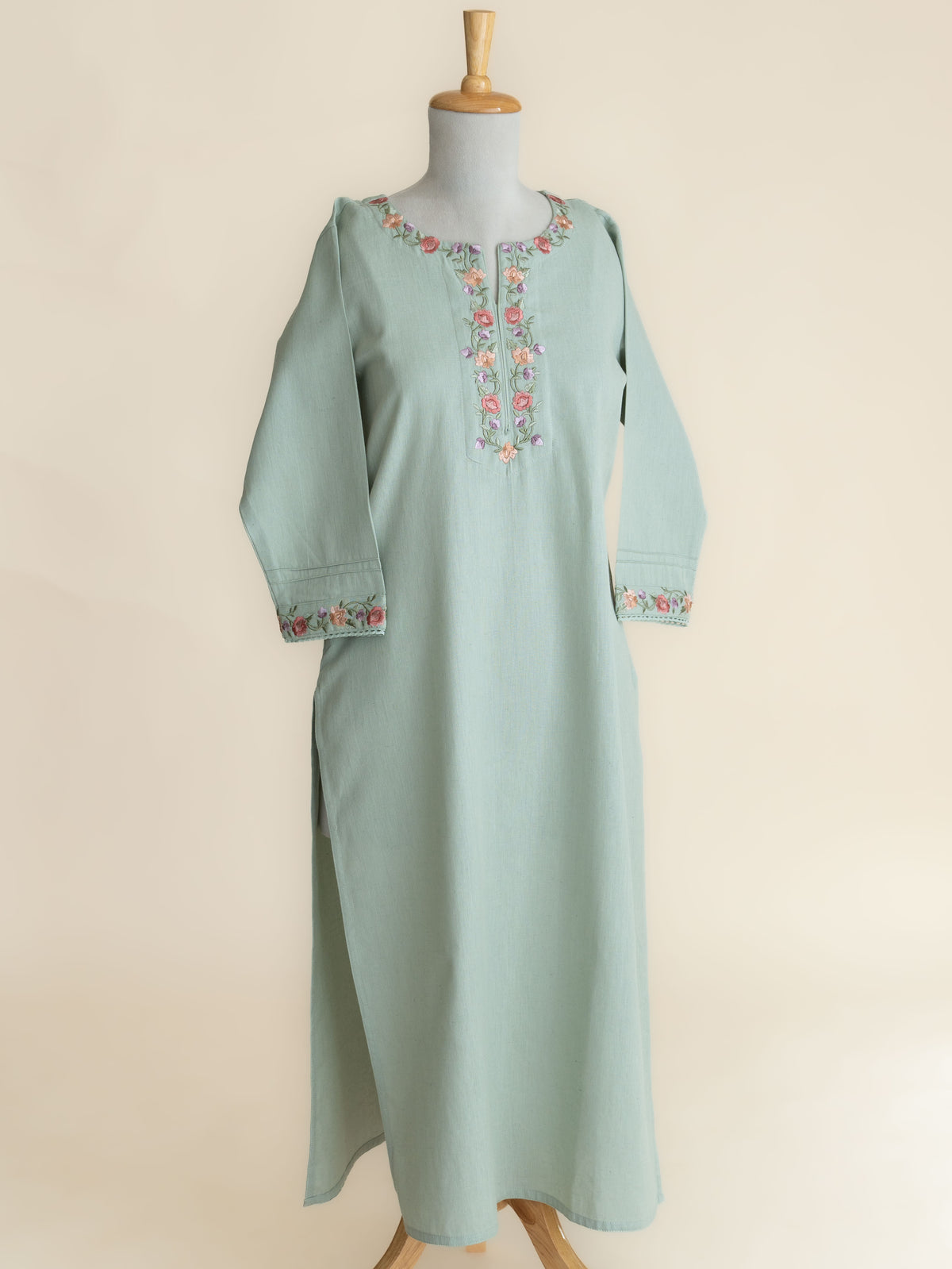 Navmi Cotton Flax Embroidered Straight Kurta
