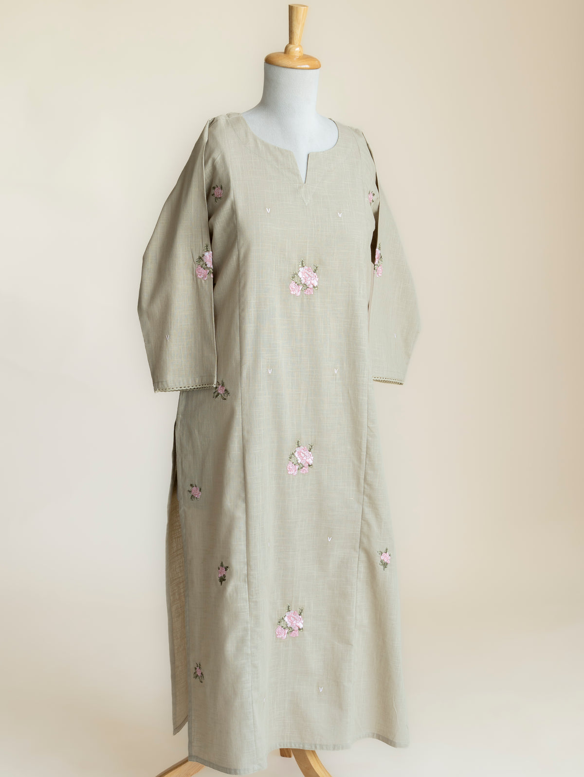 Haira Cotton Embroidered Straight Kurta