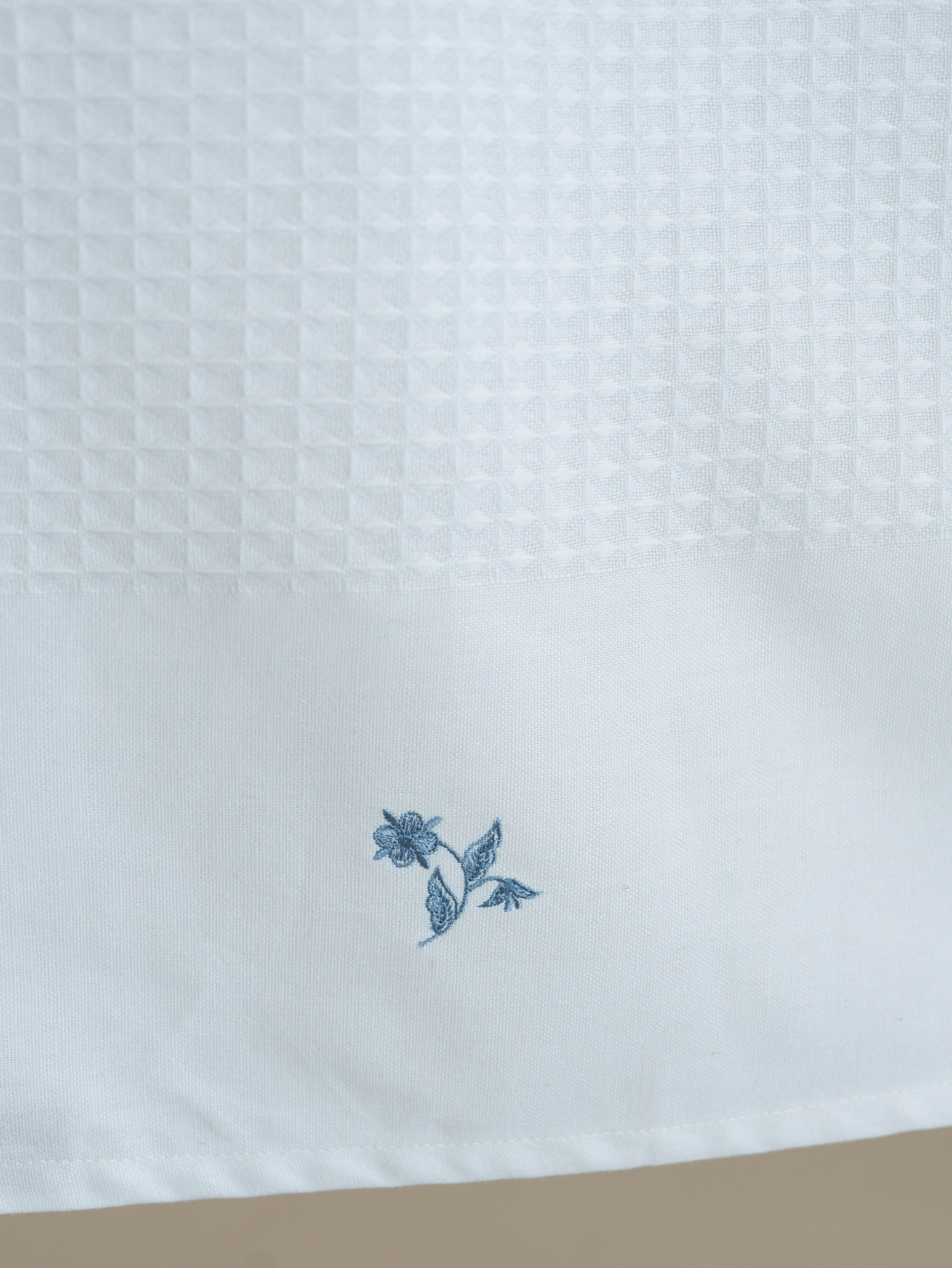 Manya Cotton Embroidered Bath Towel