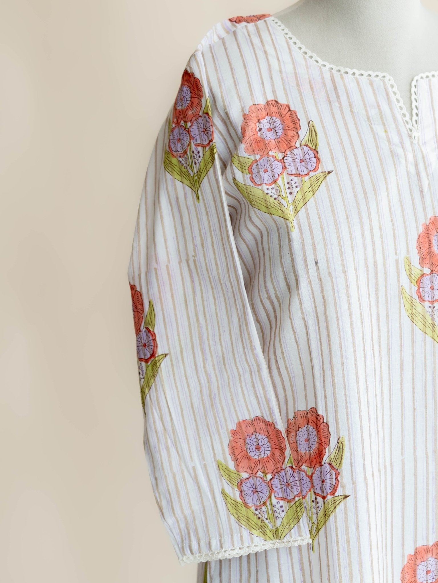 Aanchal Cotton Block Printed Straight Kurta - AINA