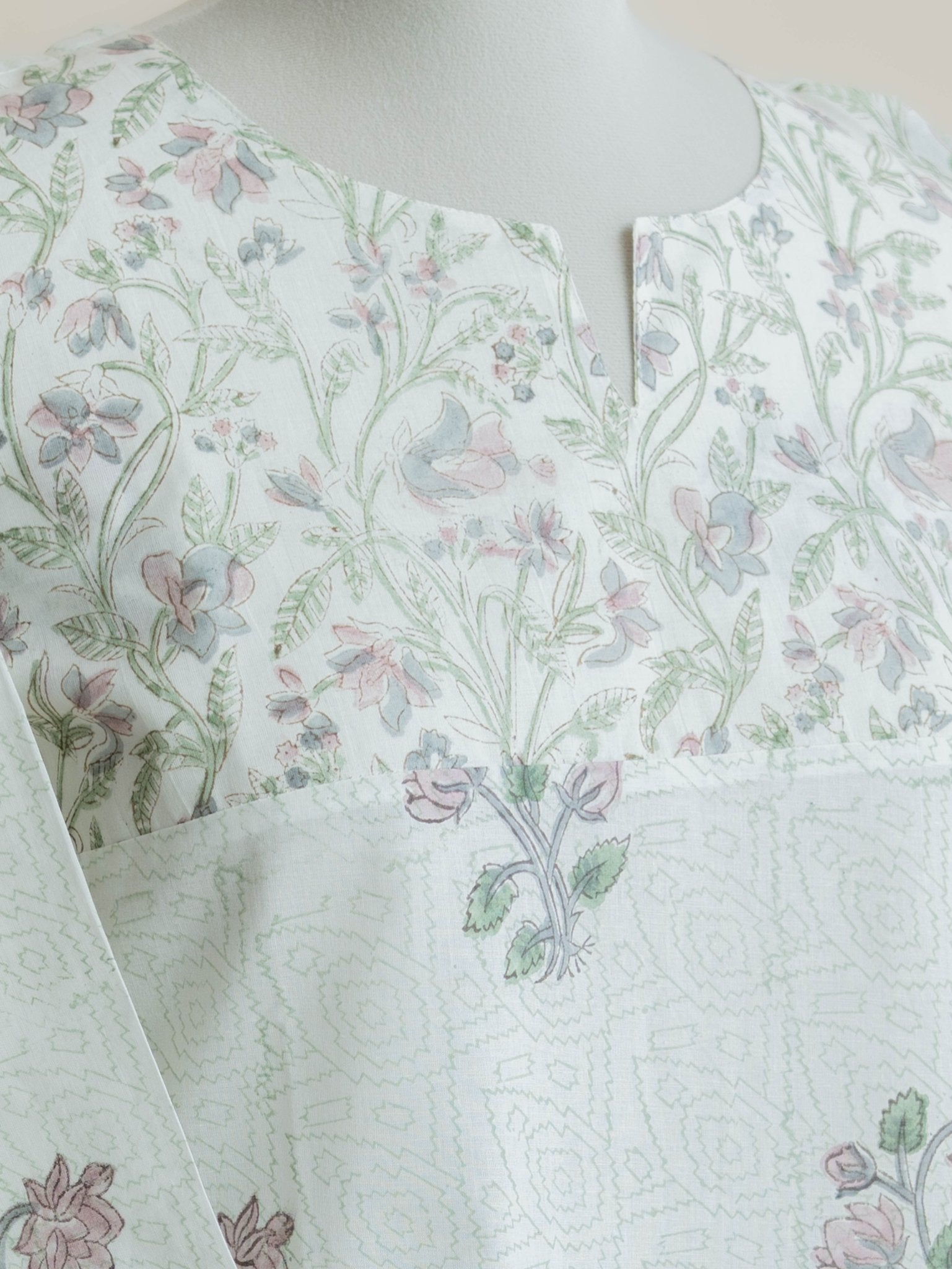 Aashini Cotton Block Printed Straight Kurta - AINA