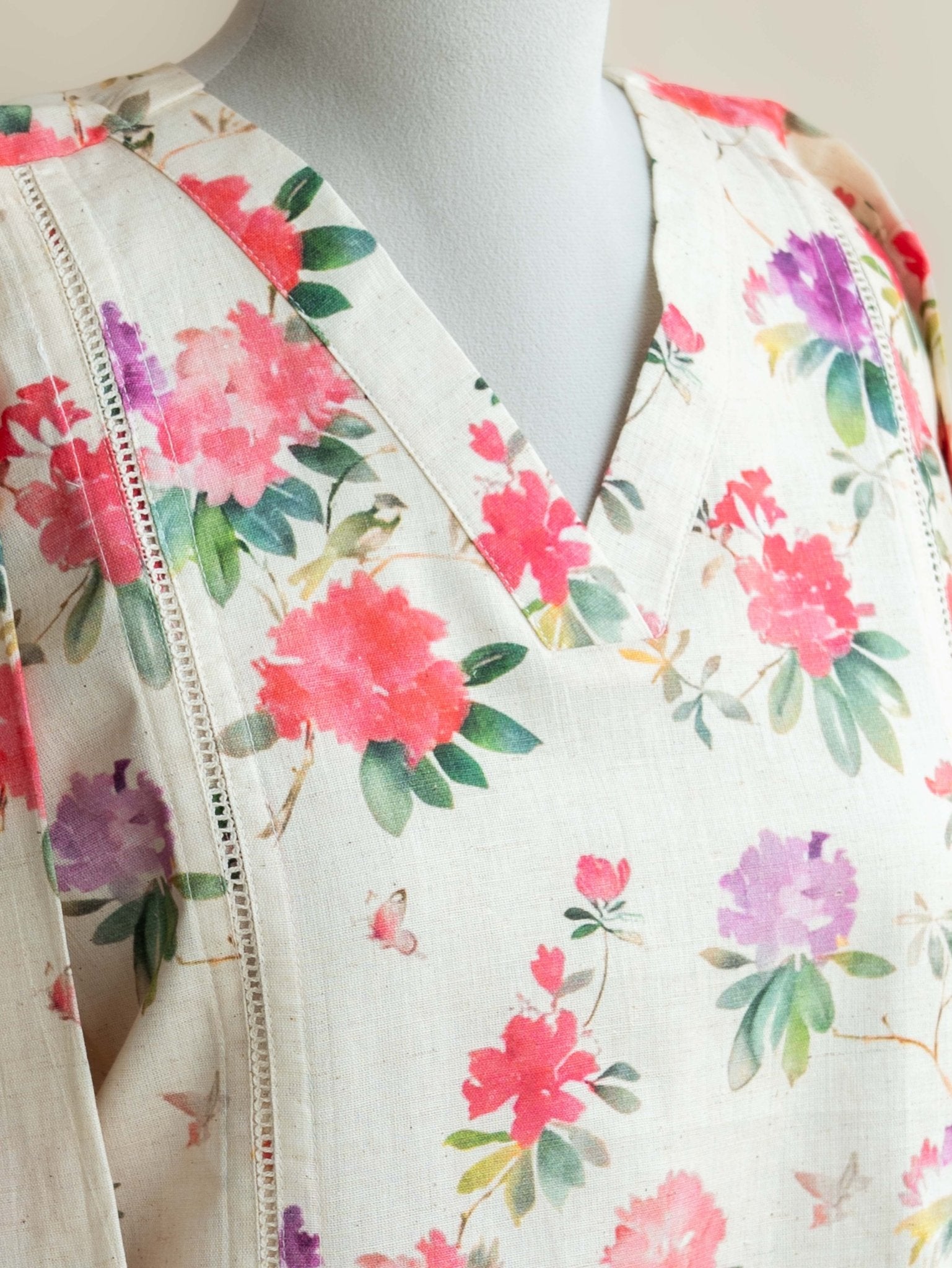 Abhaya Cotton Flax Digital Print Straight Kurta - AINA