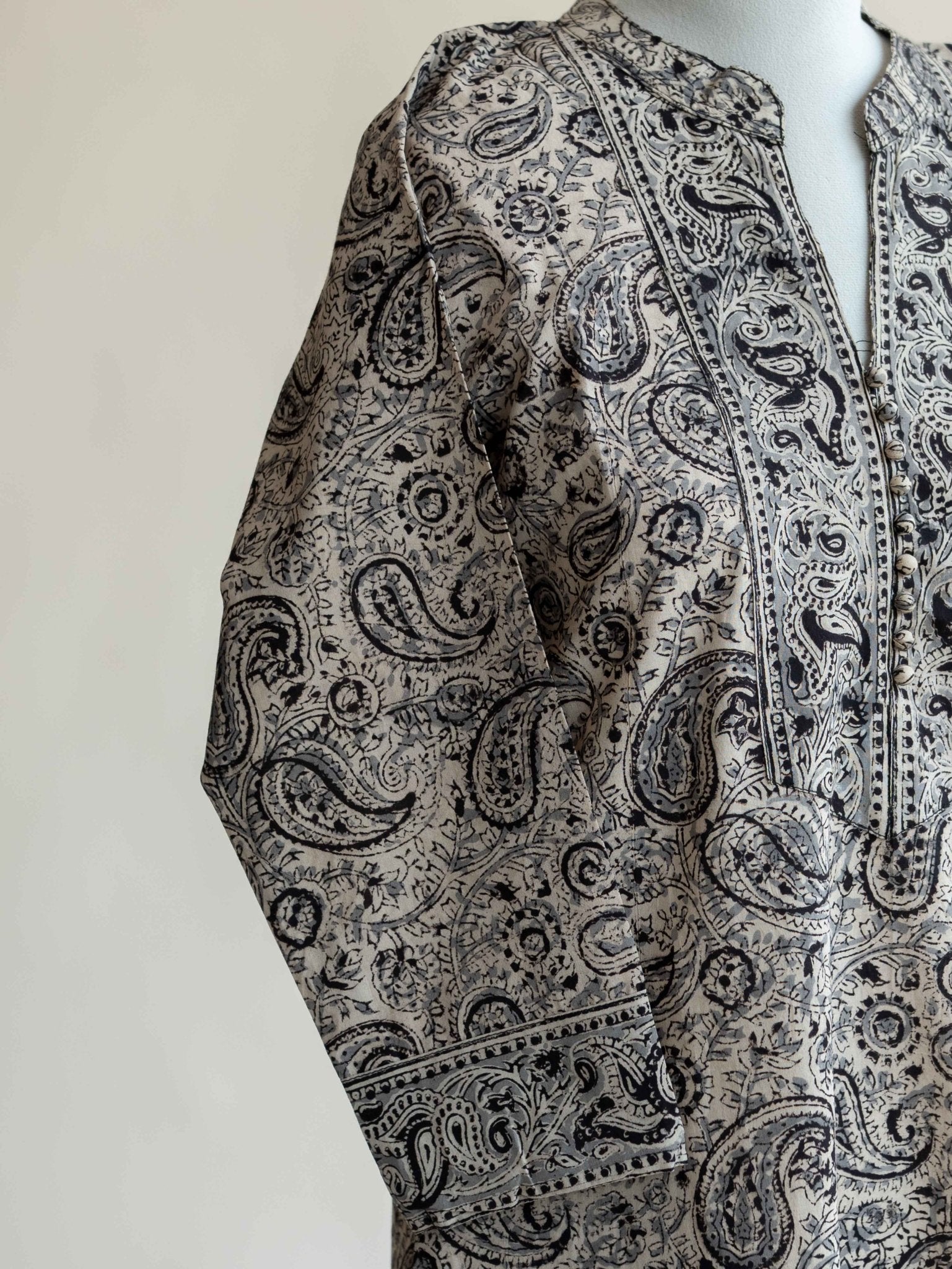 Aiza Cotton Kalamkari Block Printed Straight Kurta - AINA