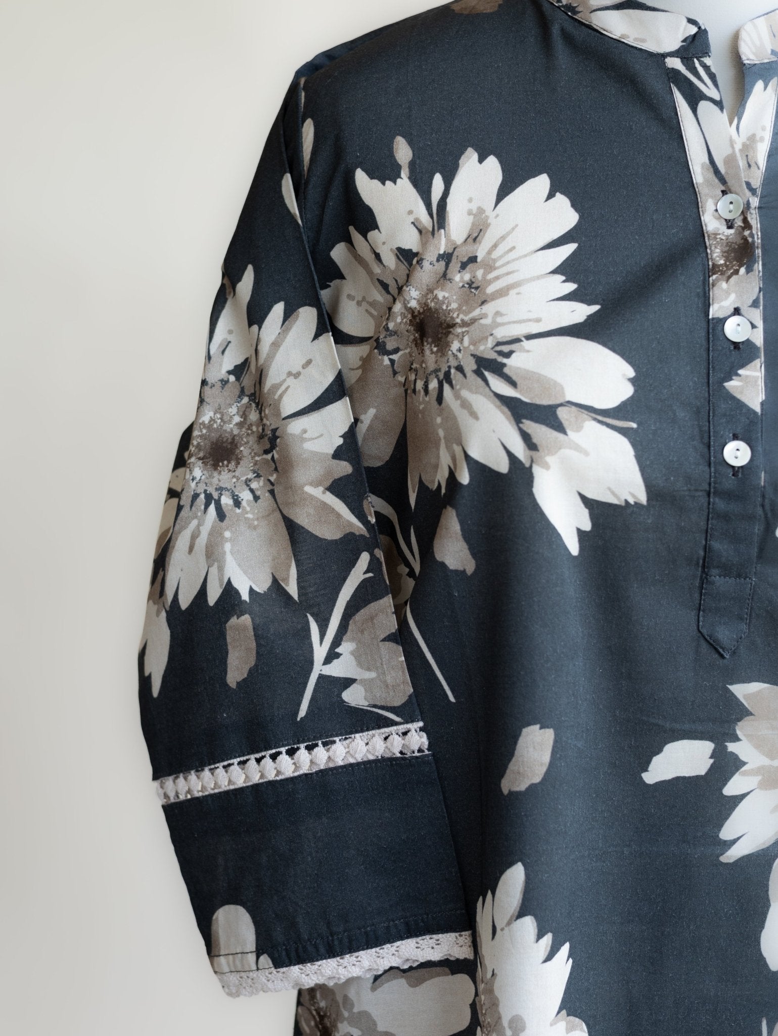 Amanda Cotton Digital Print Straight Kurta - AINA