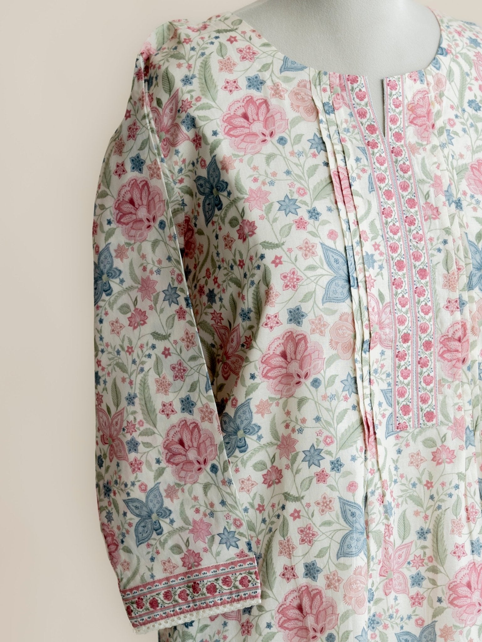Ashvitha Cotton Digital Printed Straight Kurta - AINA