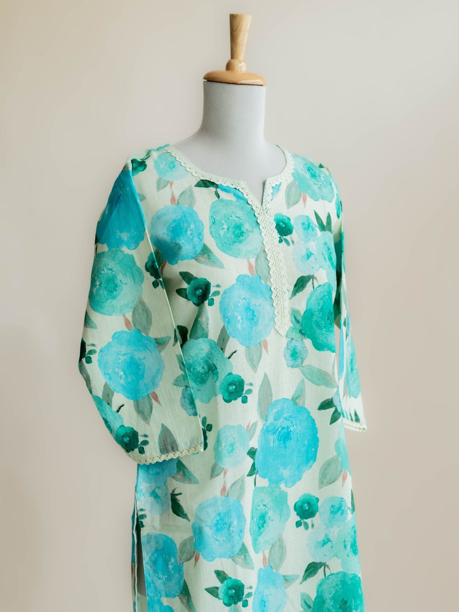 Bagya Cotton Flax Printed Straight Kurta - AINA