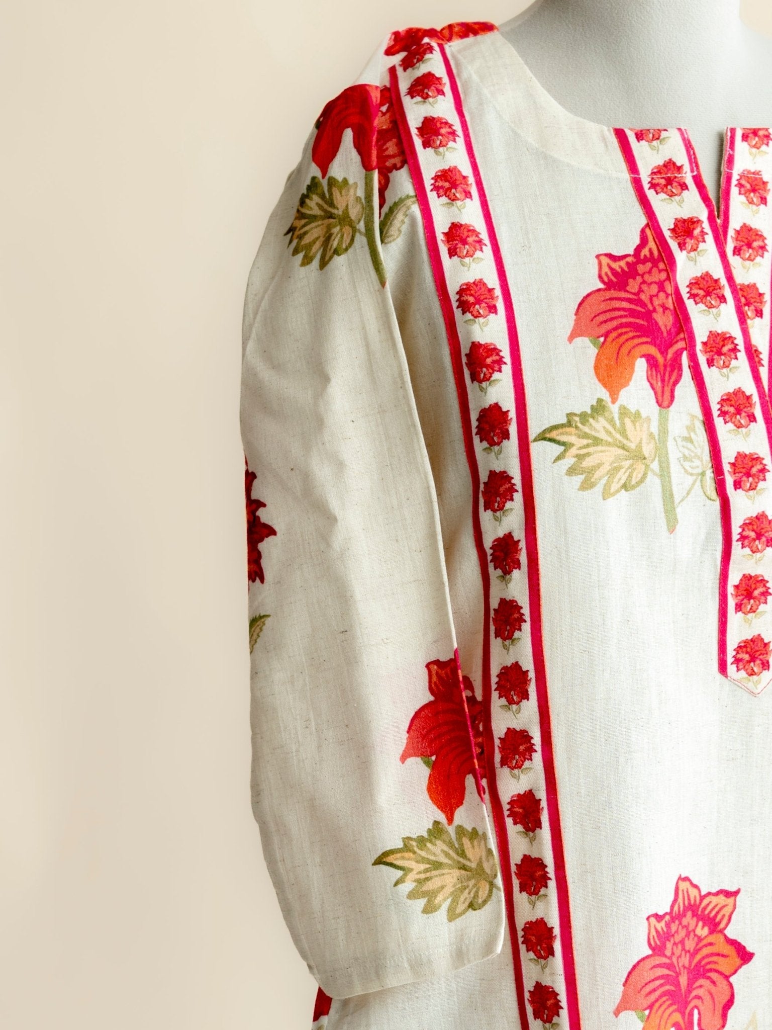 Bhanu Cotton Flax Digital Print Straight Kurta - AINA