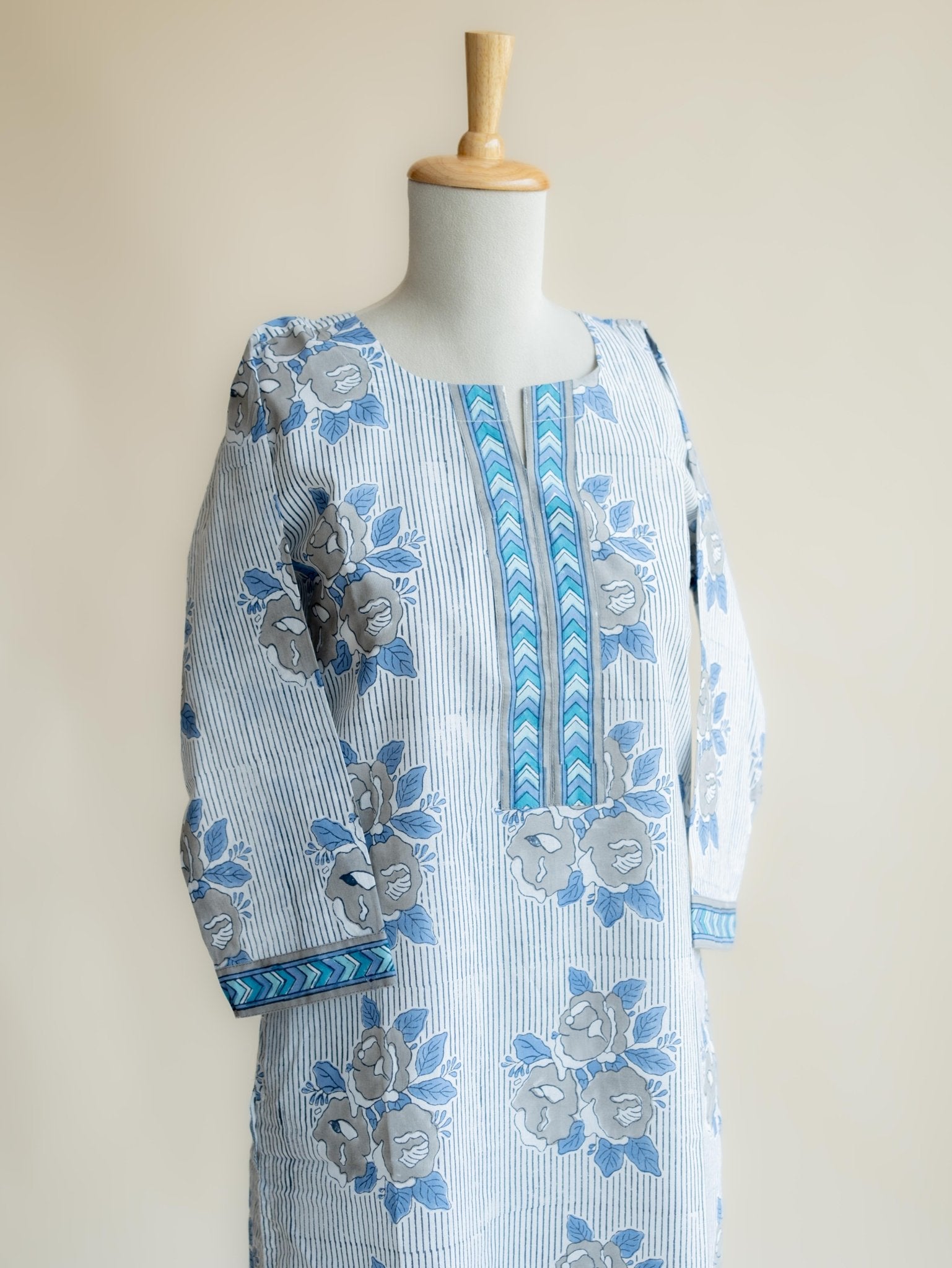 Bhumi Cotton Block Printed Straight Kurta - AINA