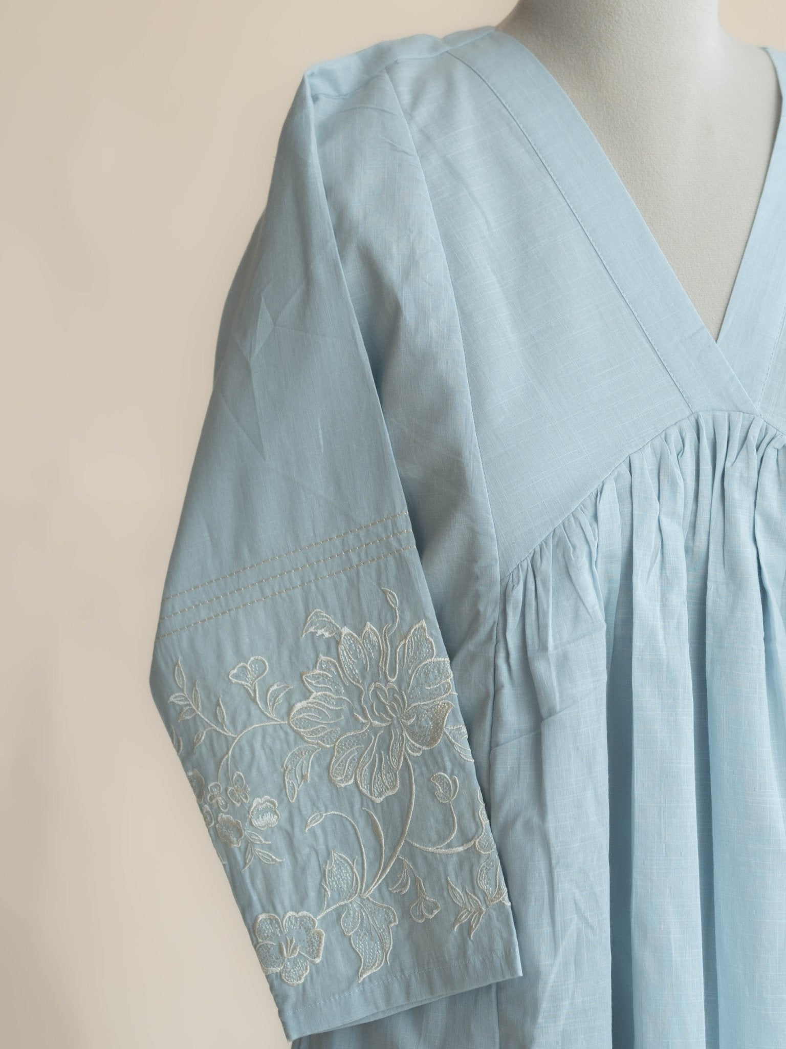 Bunah Cotton Embroidered Kurta Set - AINA