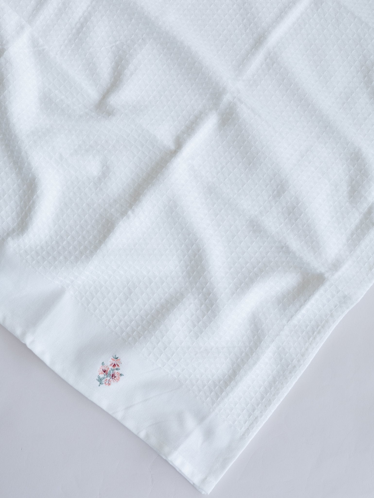 Cotton Embroidered Bath Towel - AINA