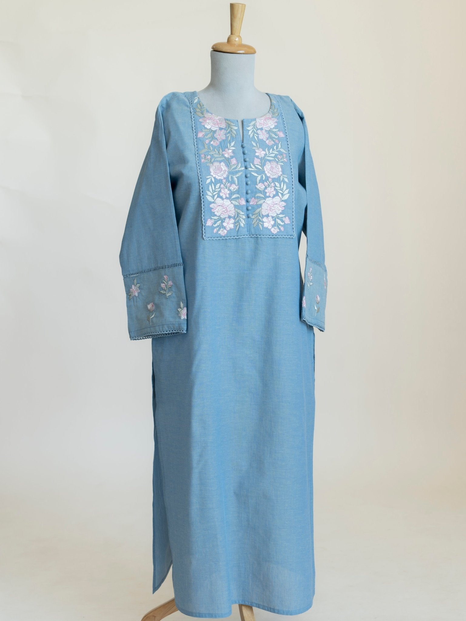 Faariya Cotton Flax Embroidered Straight Kurta - AINA