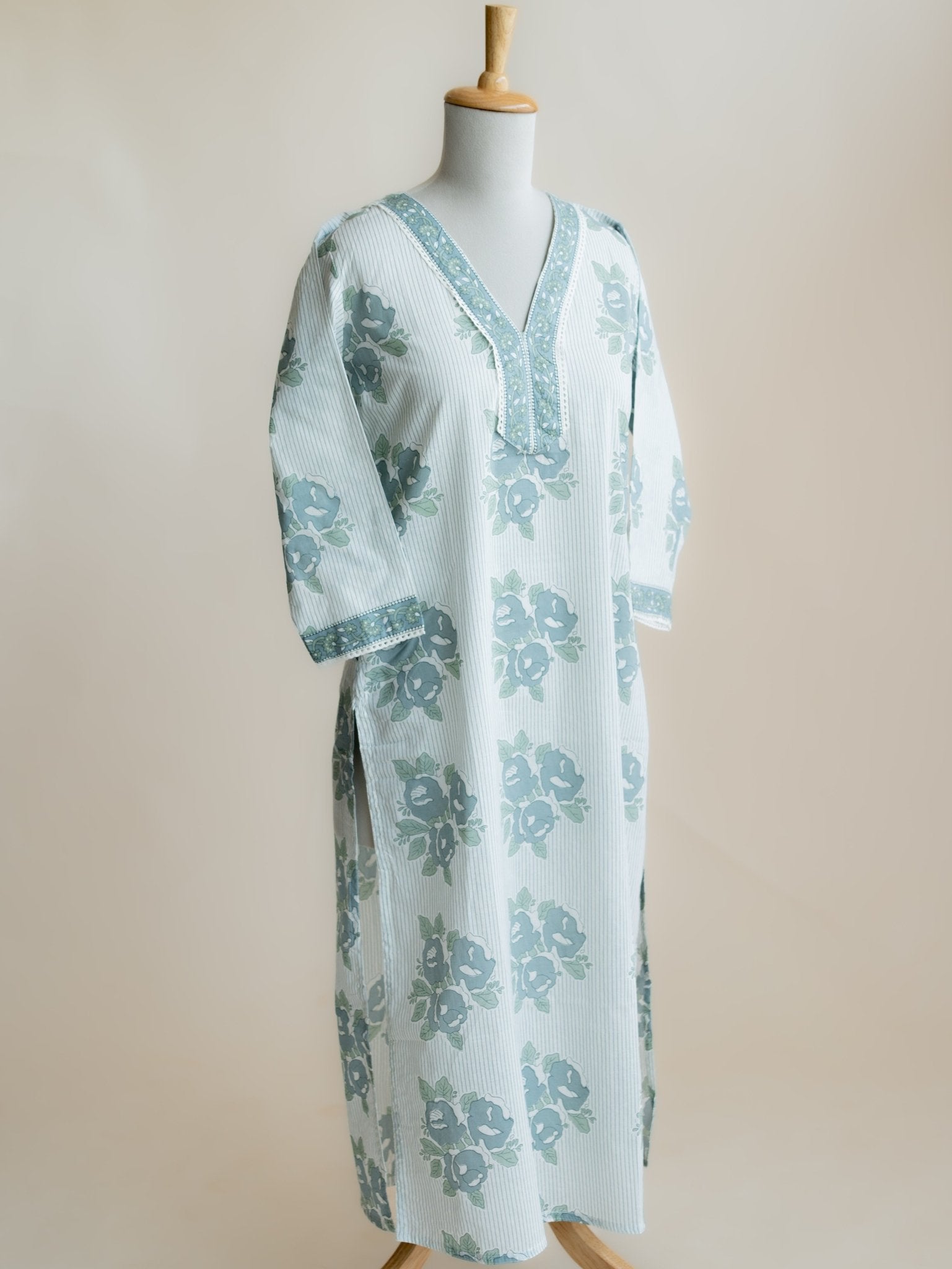 Fahma Cotton Printed Straight Kurta - AINA