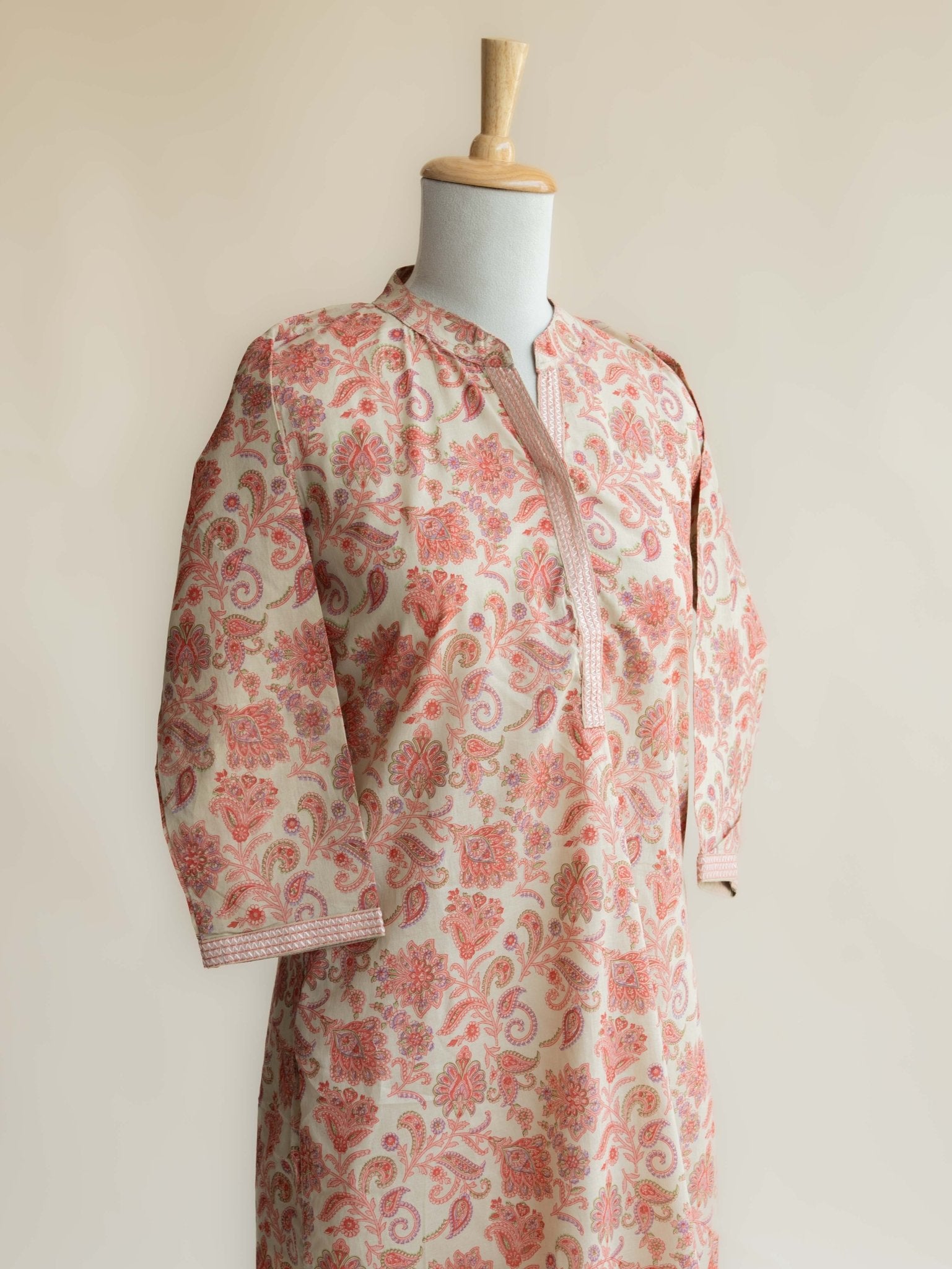 Gaya Cotton Printed Straight Kurta - AINA