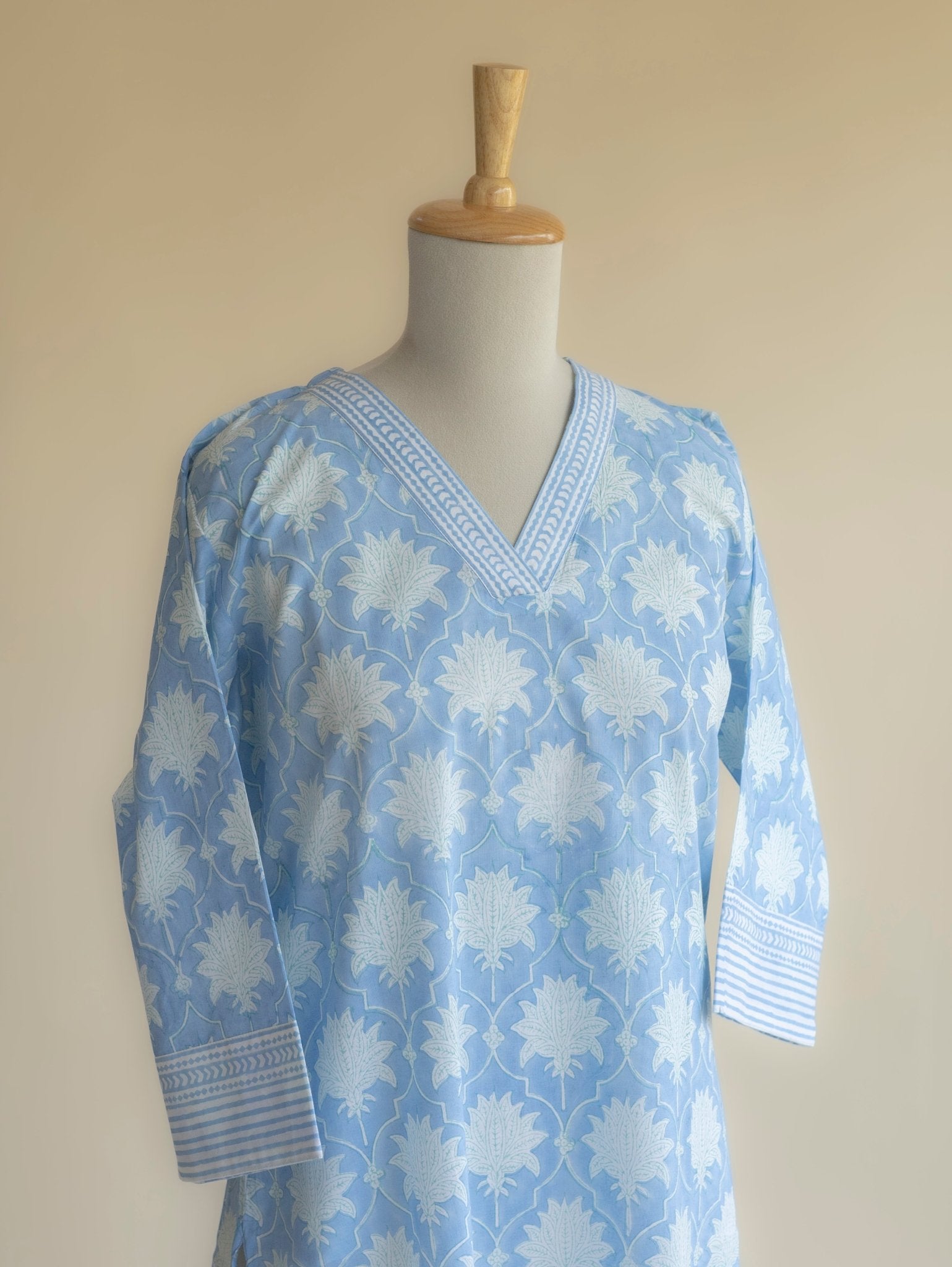 Hashna Cotton Block Printed Straight Kurta - AINA