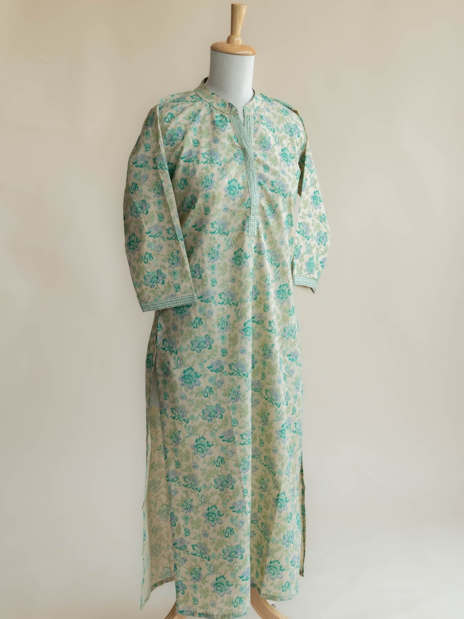 Hasvika Cotton Printed Straight Kurta - AINA