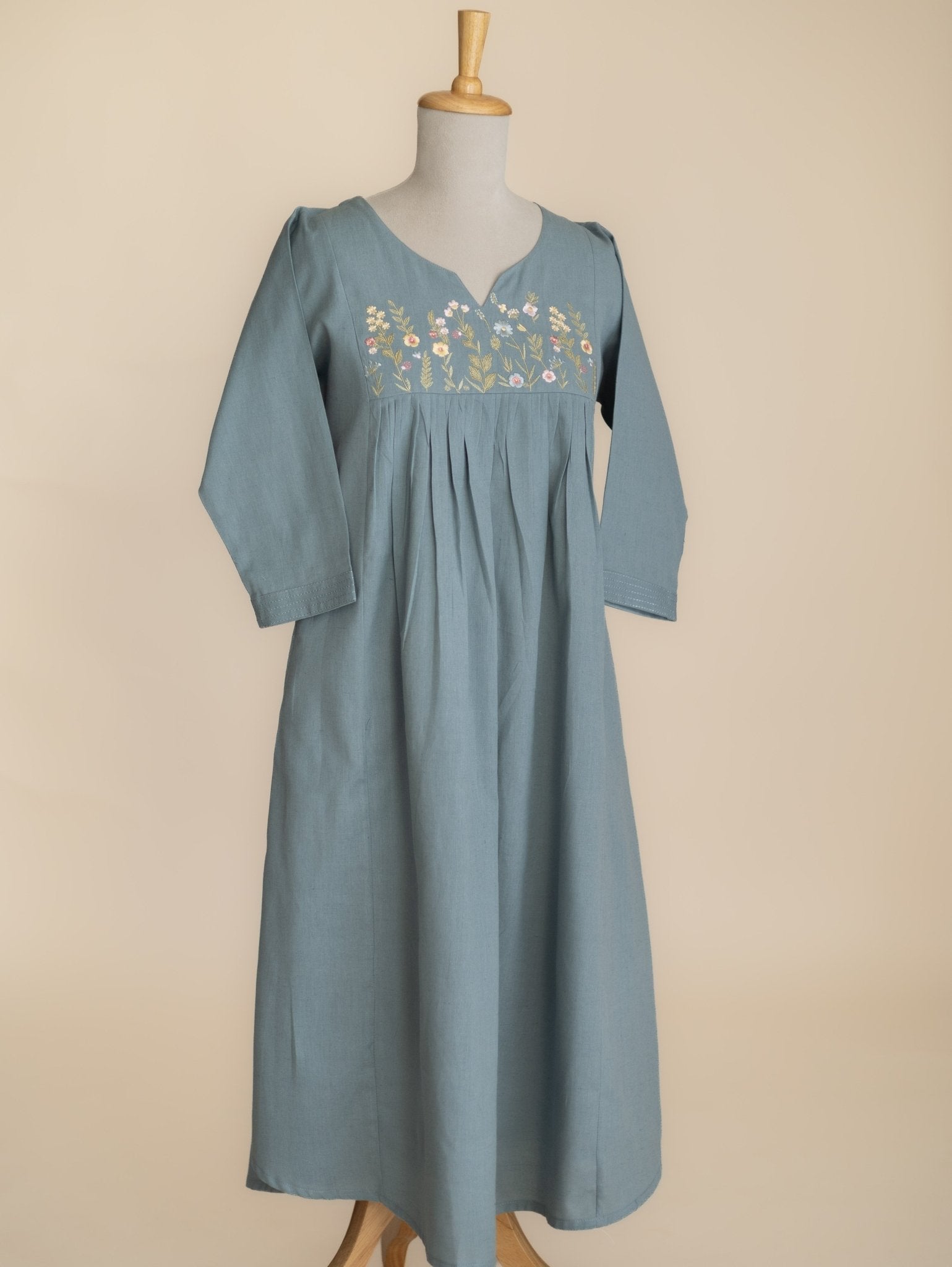 Heera Cotton Flax Embroidered A-Line Kurta - AINA