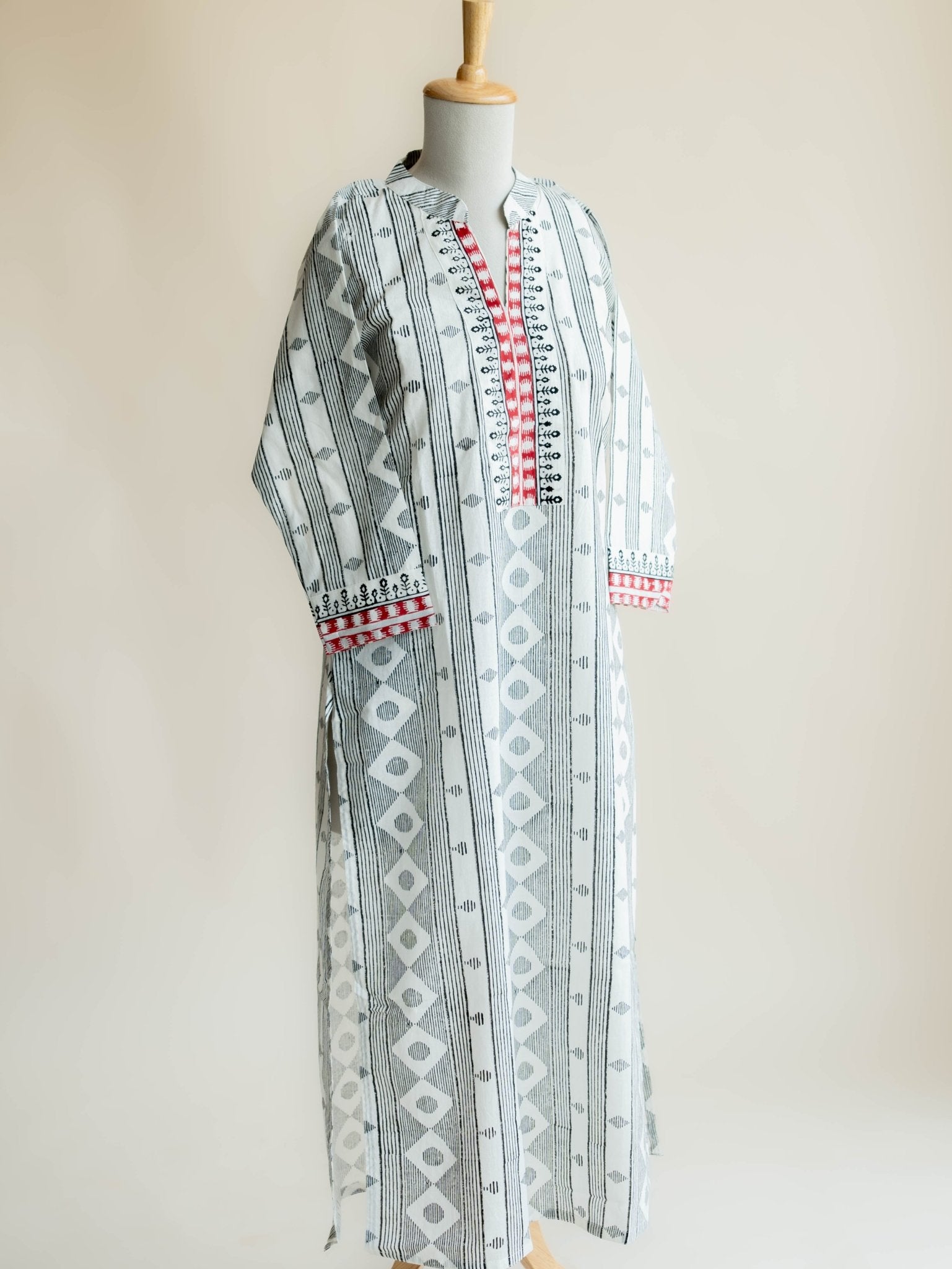 Kashi Cotton Block Printed Straight Kurta - AINA