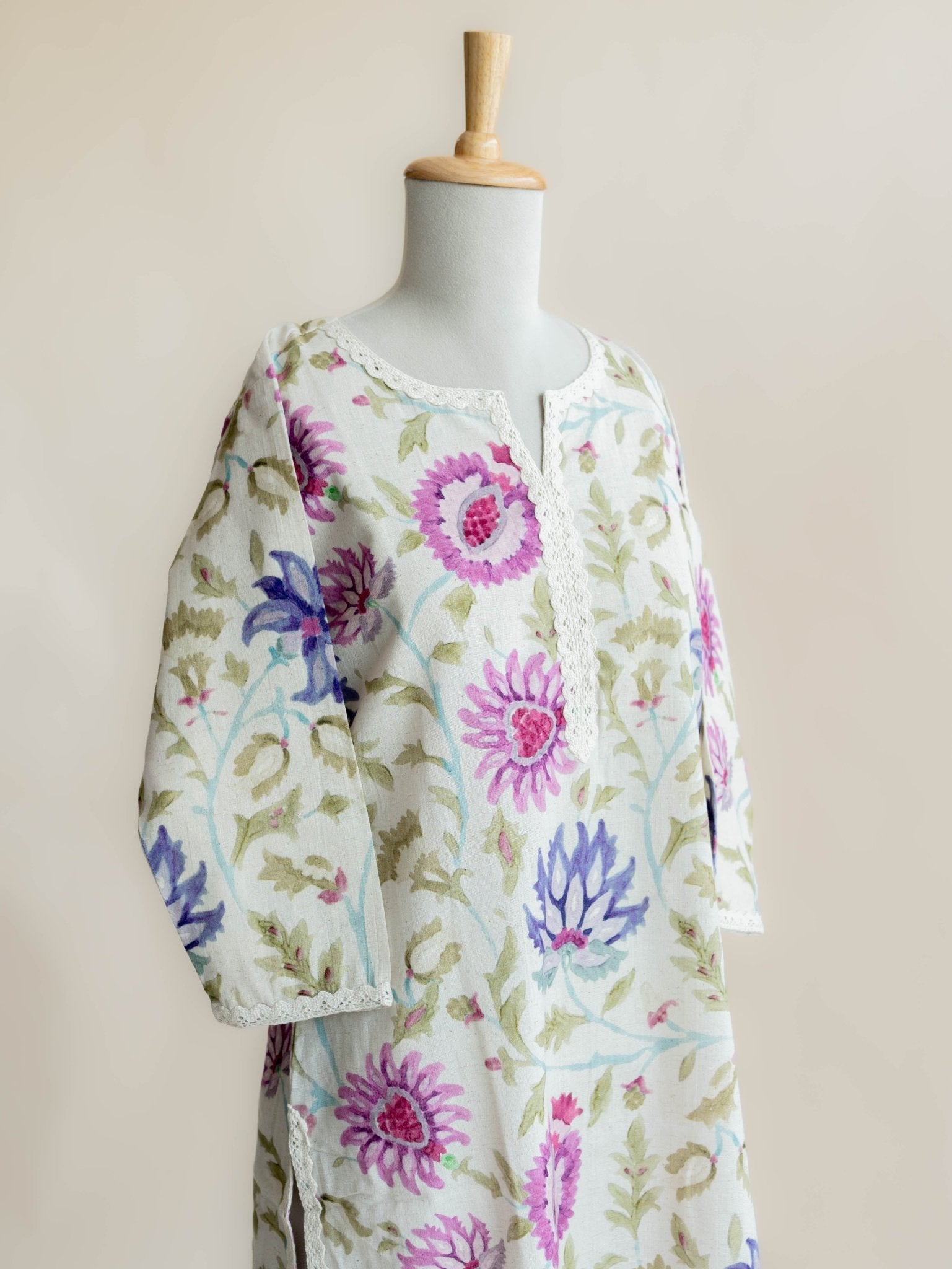 Lamiya Cotton Flax Printed Straight Kurta - AINA