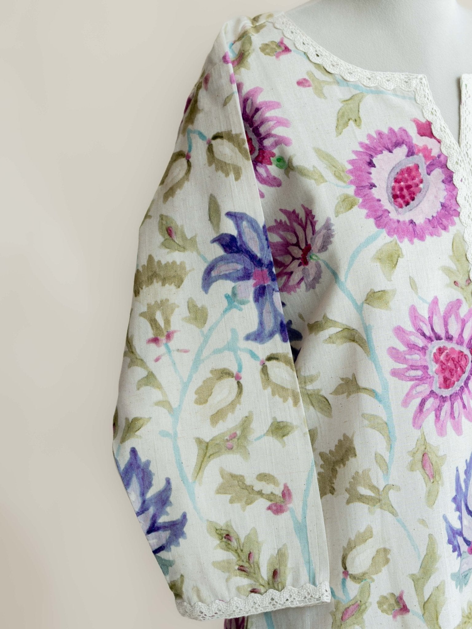 Lamiya Cotton Flax Printed Straight Kurta - AINA