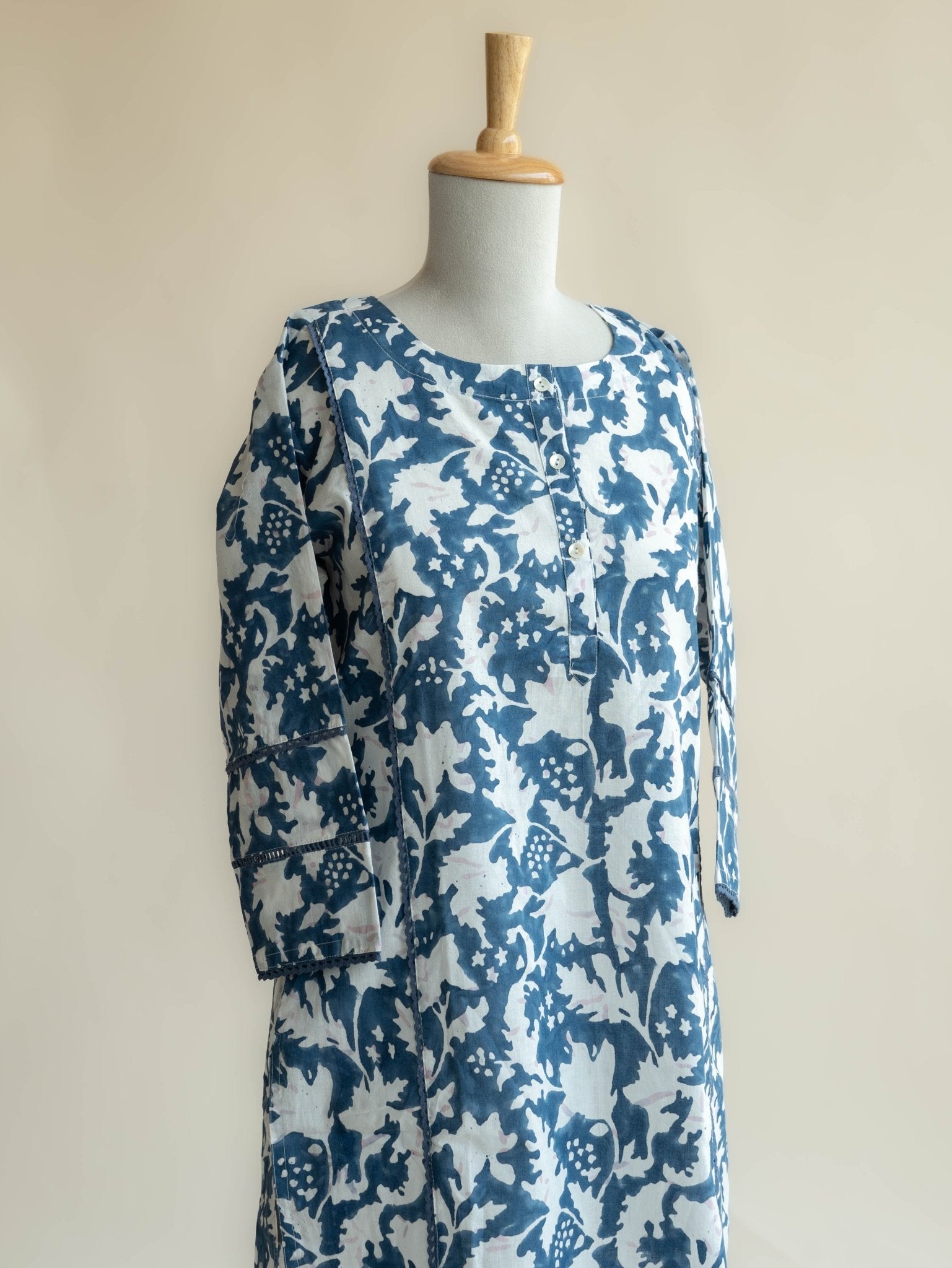 Lekha Cotton Block Printed Straight Kurta - AINA