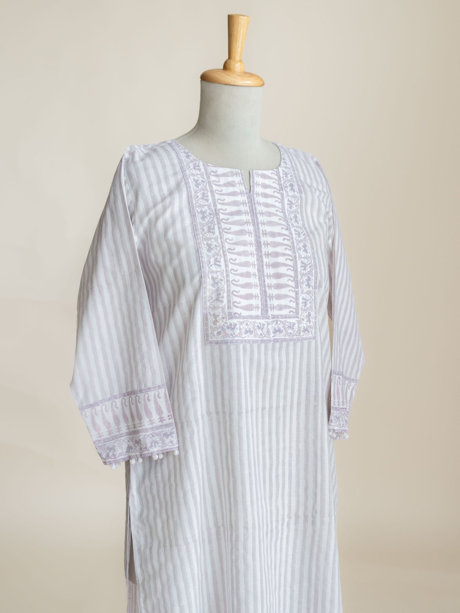 Nadhiya Cotton Block Printed Straight Kurta - AINA