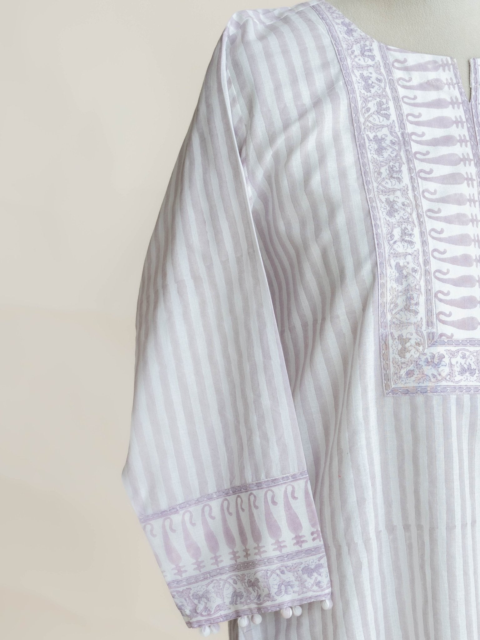 Nadhiya Cotton Block Printed Straight Kurta - AINA