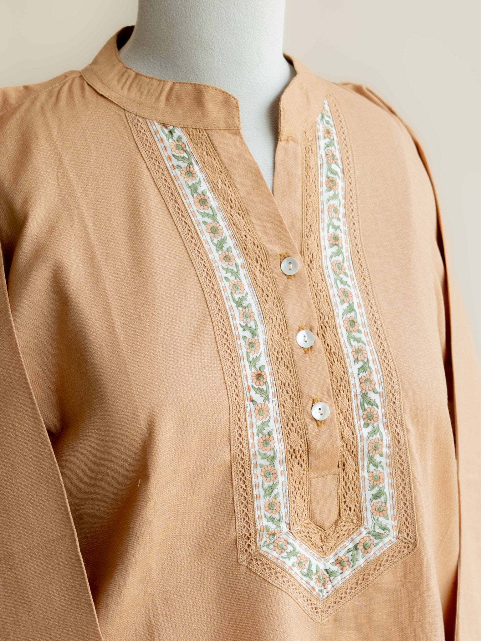 Naseeha Cotton Flax Plain Straight Kurta - AINA