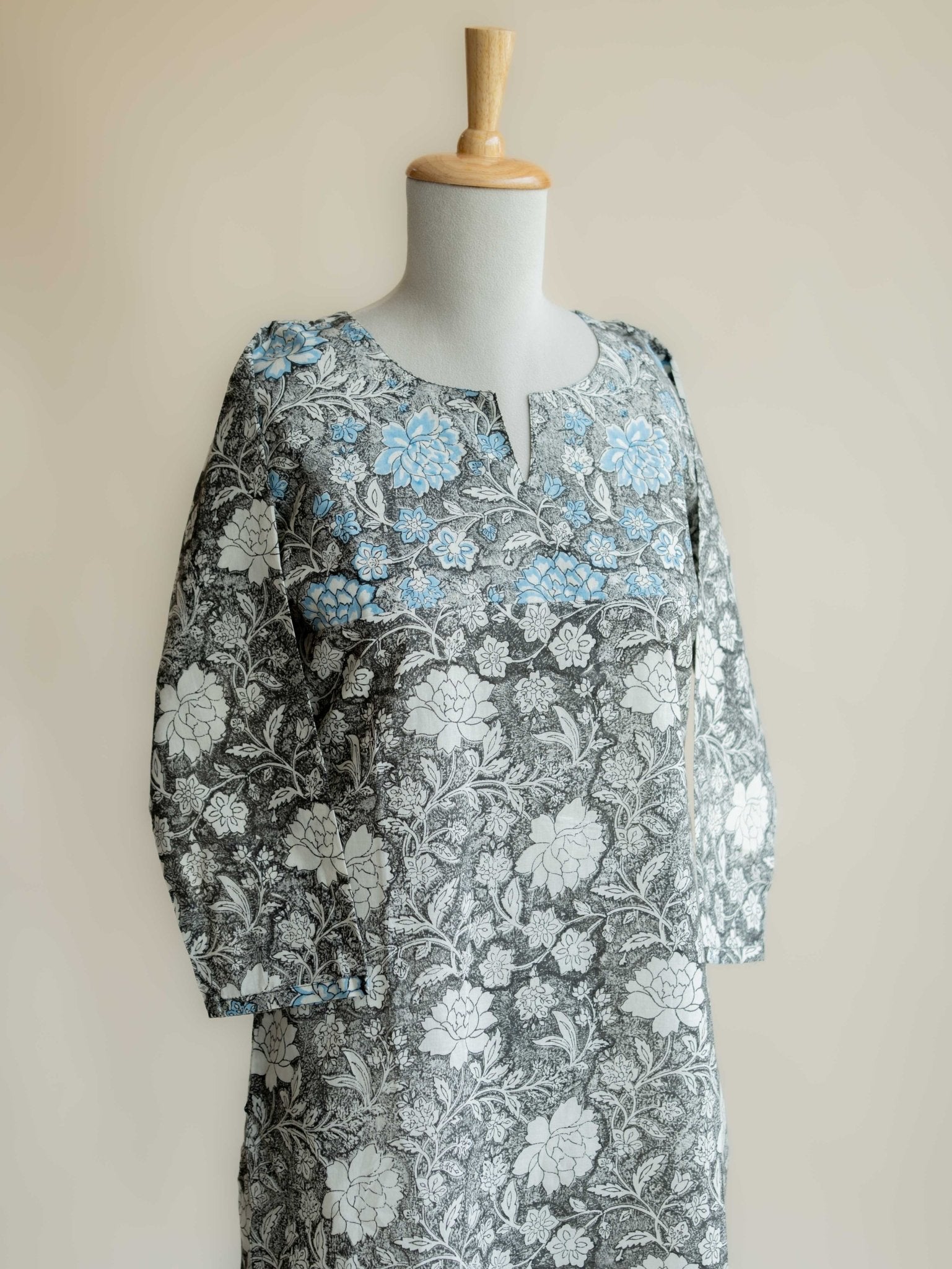 Prajakta Cotton Block Printed Straight Kurta - AINA