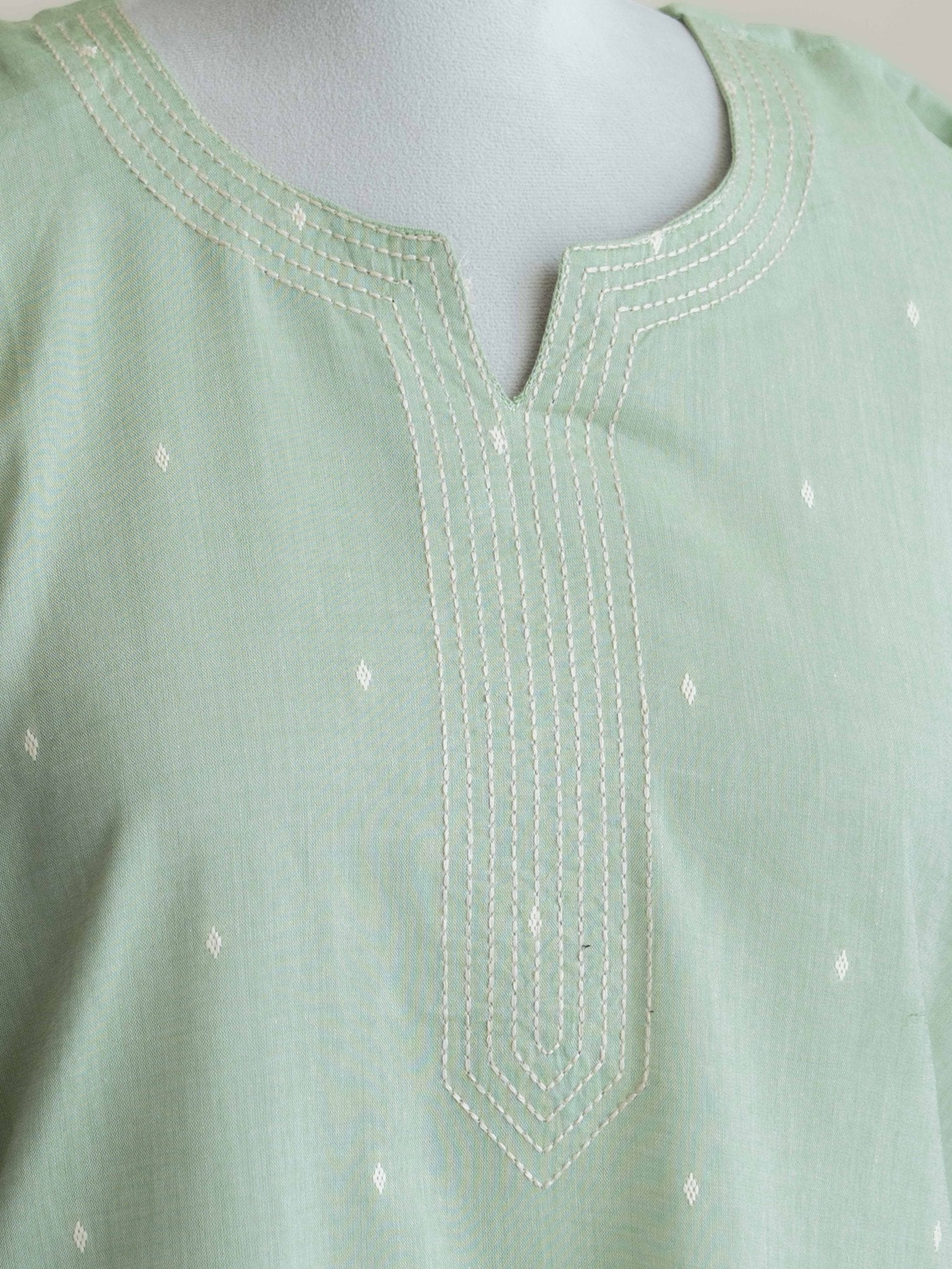 Ruchita Cotton Handloom Embroidered Straight Kurta - AINA
