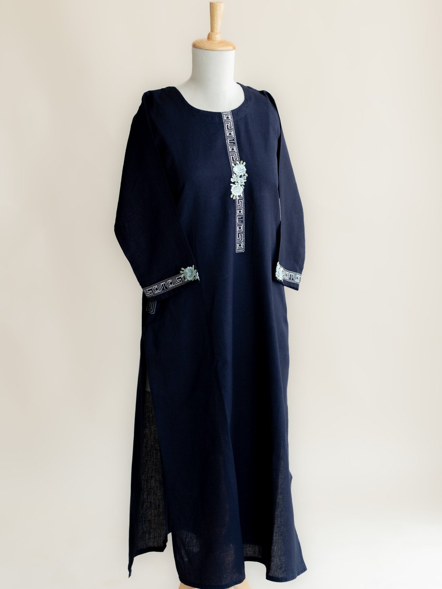 Ryca Cotton Flax Embroidered Straight Kurta - AINA