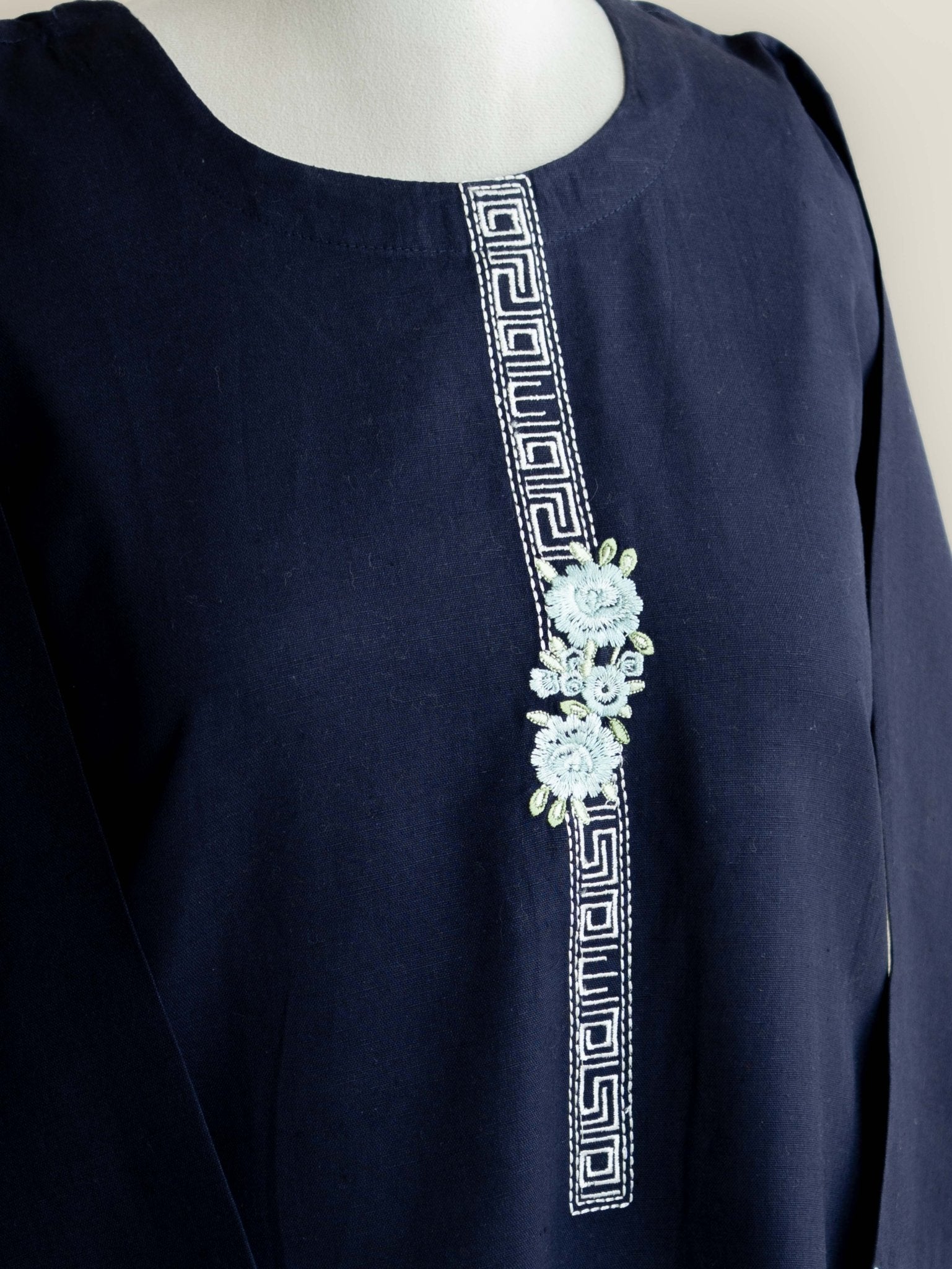 Ryca Cotton Flax Embroidered Straight Kurta - AINA