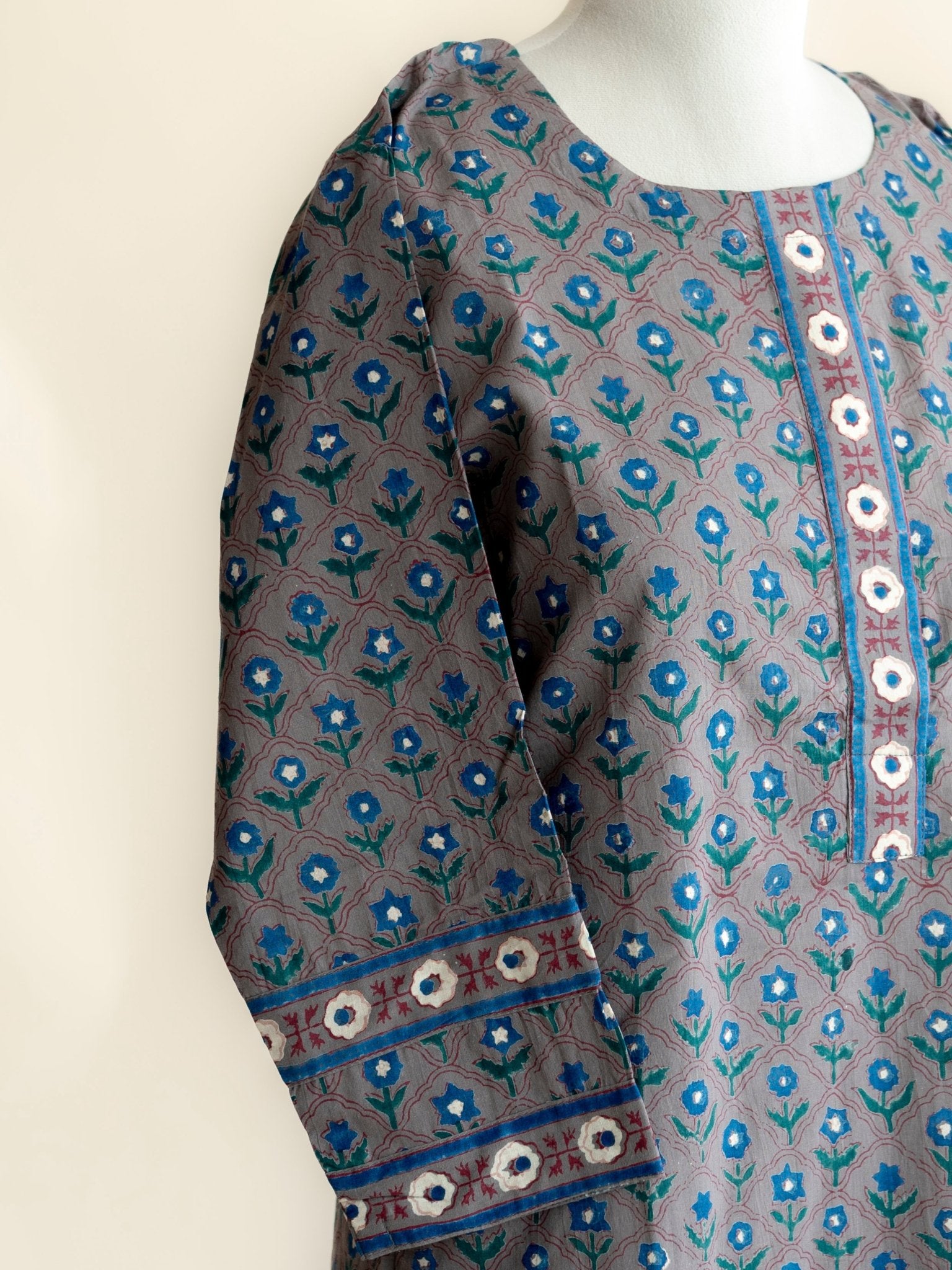 Sarah Cotton Discharge Block Printed Straight Kurta - AINA