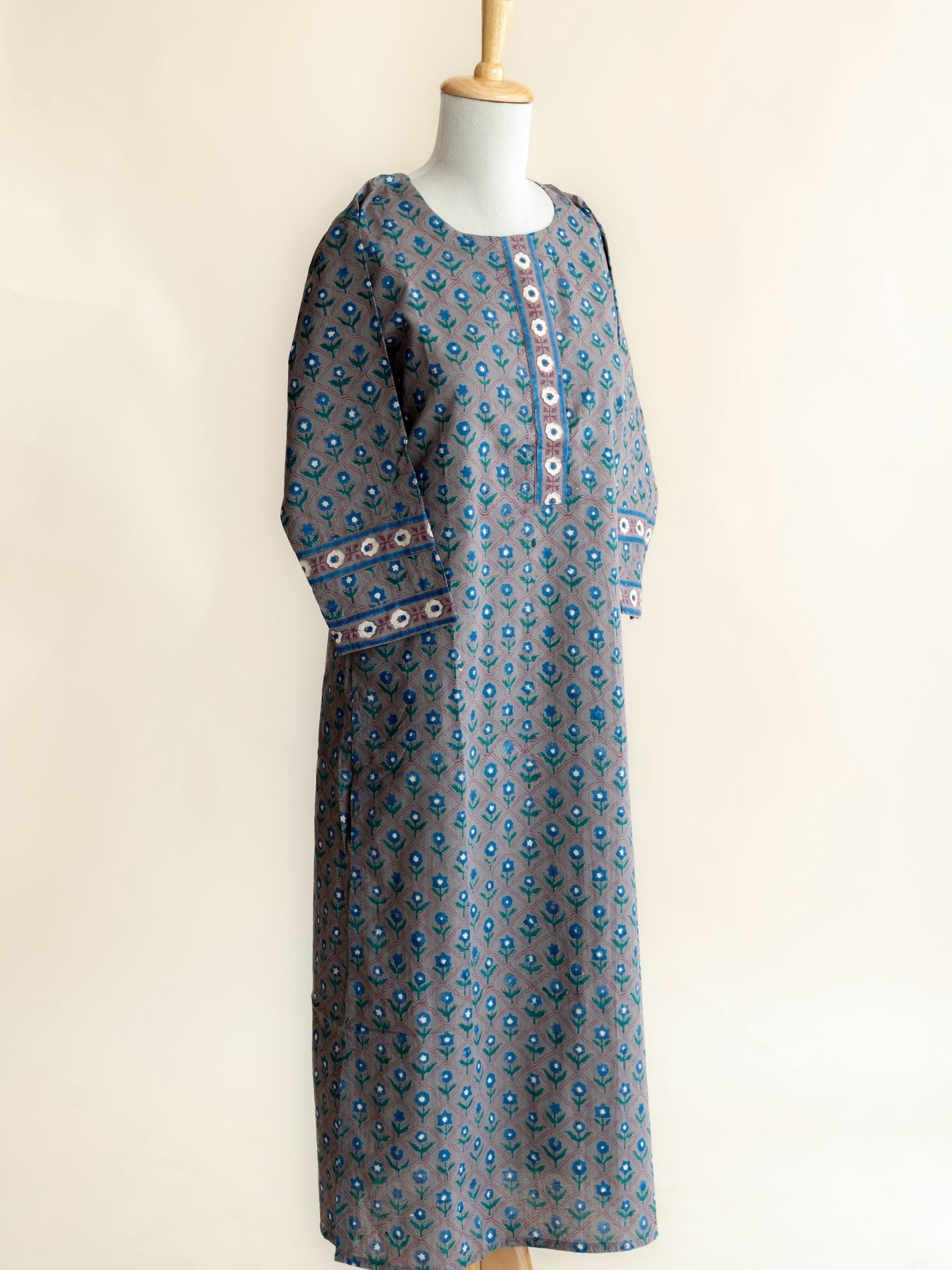 Sarah Cotton Discharge Block Printed Straight Kurta - AINA