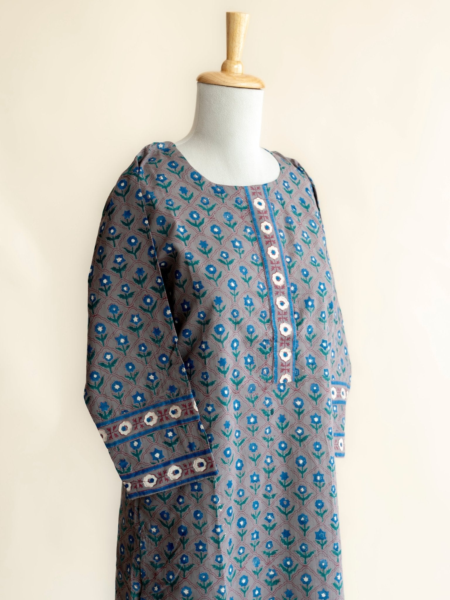 Sarah Cotton Discharge Block Printed Straight Kurta - AINA