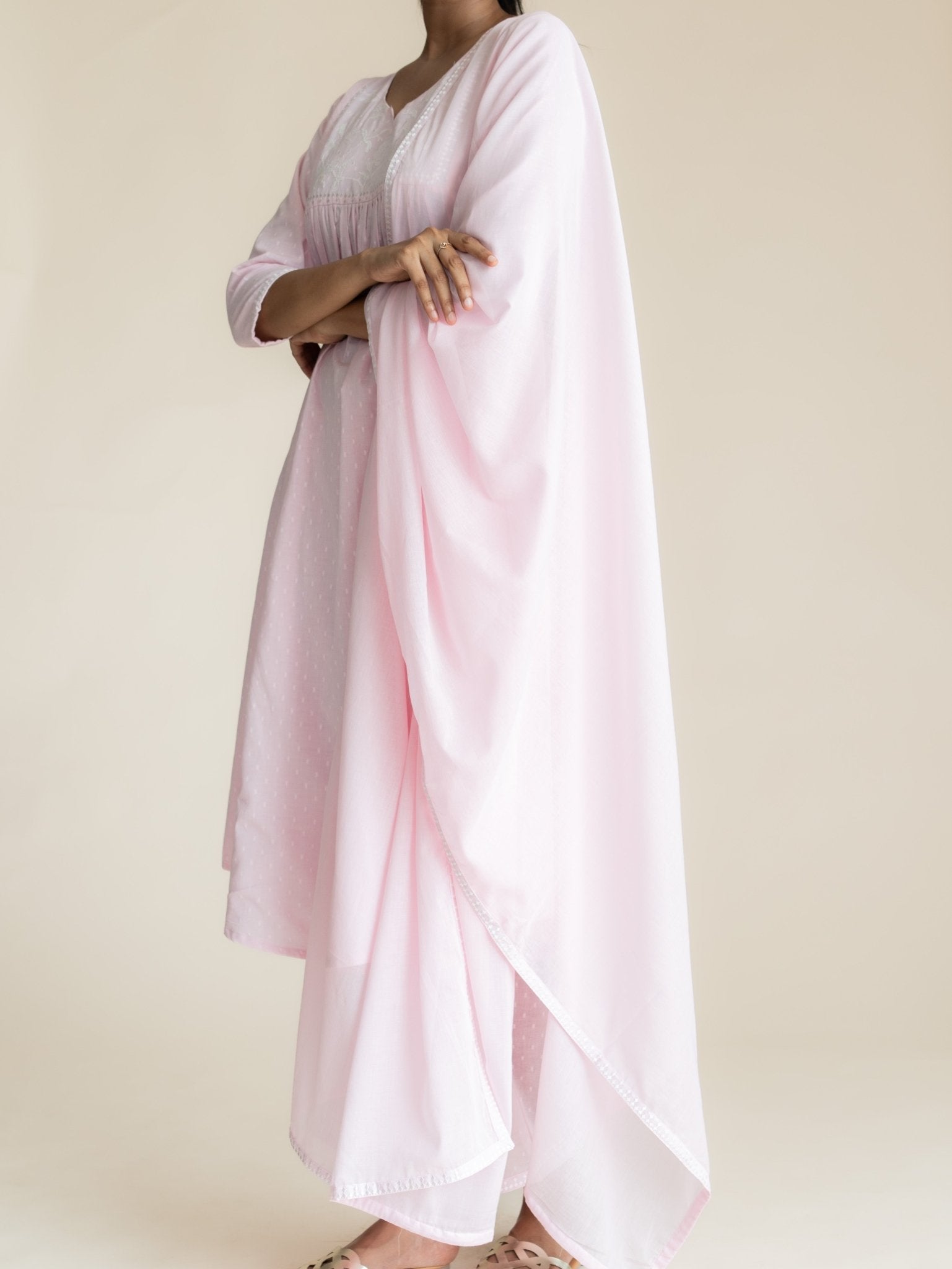 Siyah Cotton Dobby Embroidered A - Line Suit Set - AINA