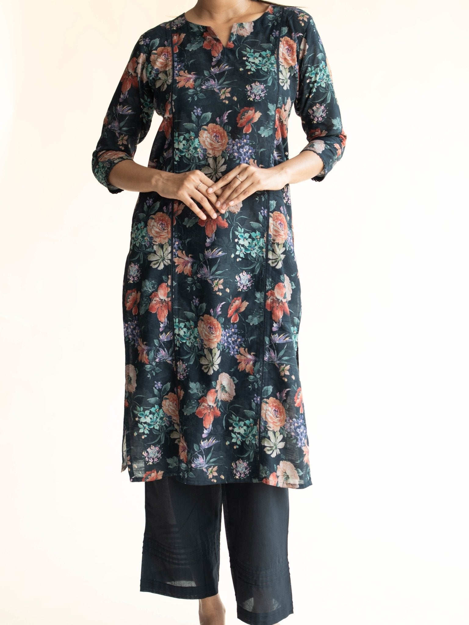 Tamnah Cotton Digital Printed Straight Suit Set - AINA