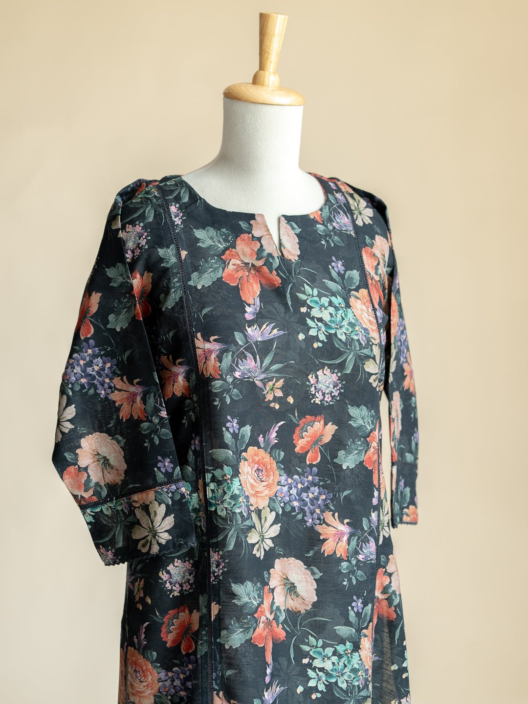 Tamnah Cotton Digital Printed Straight Suit Set - AINA