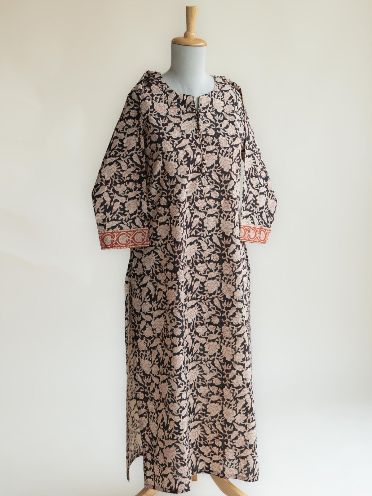 Thisha Cotton Block Printed Straight Kurta - AINA