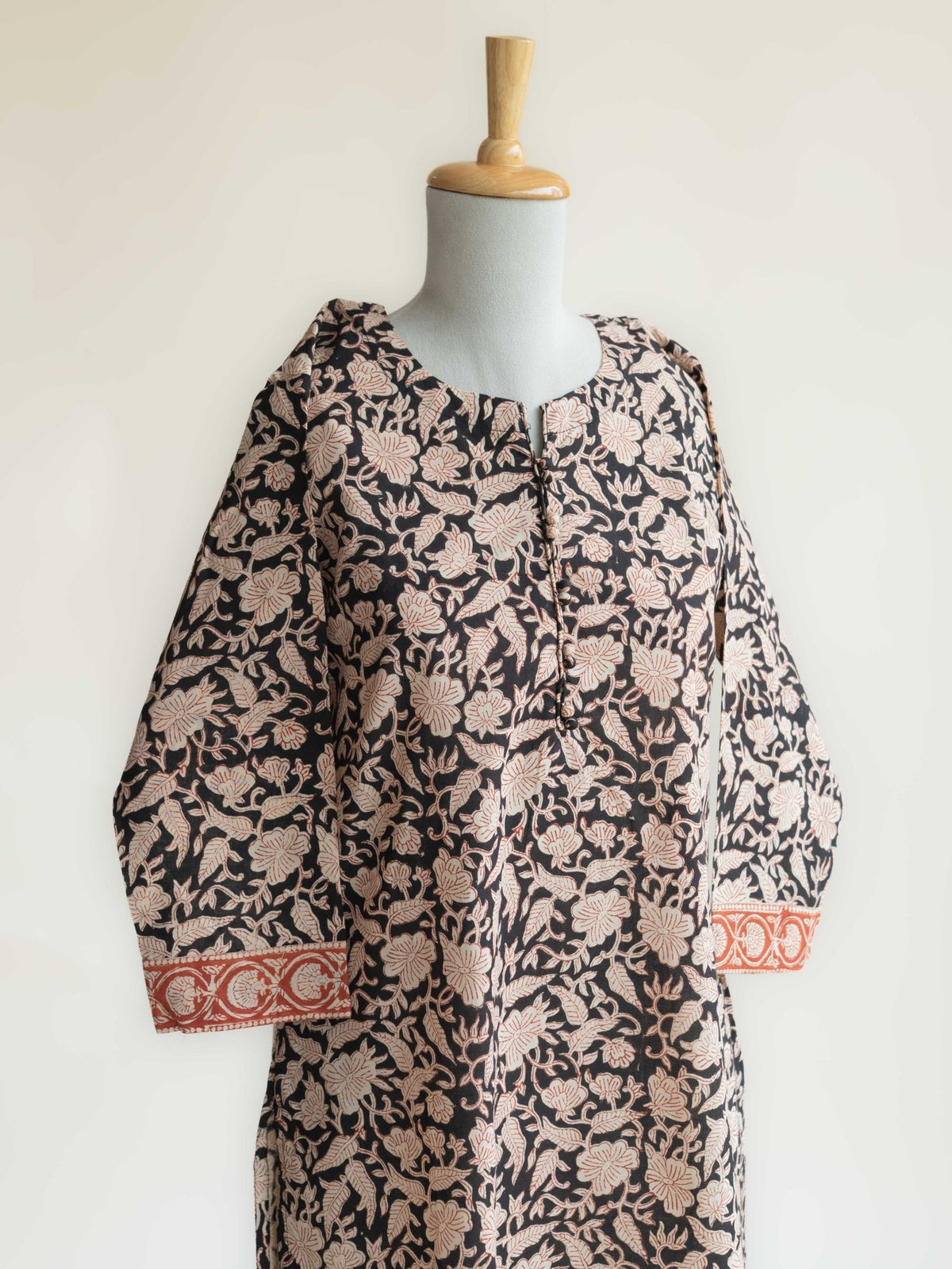 Thisha Cotton Block Printed Straight Kurta - AINA
