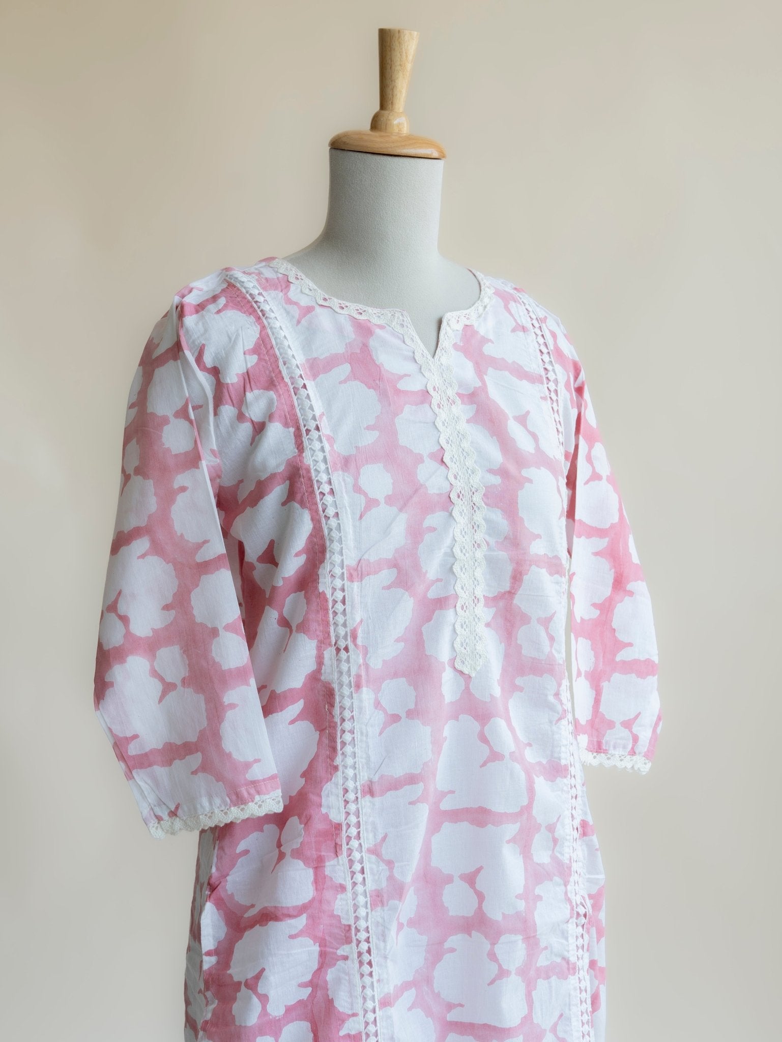 Tiya Cotton Block Printed Straight Kurta - AINA
