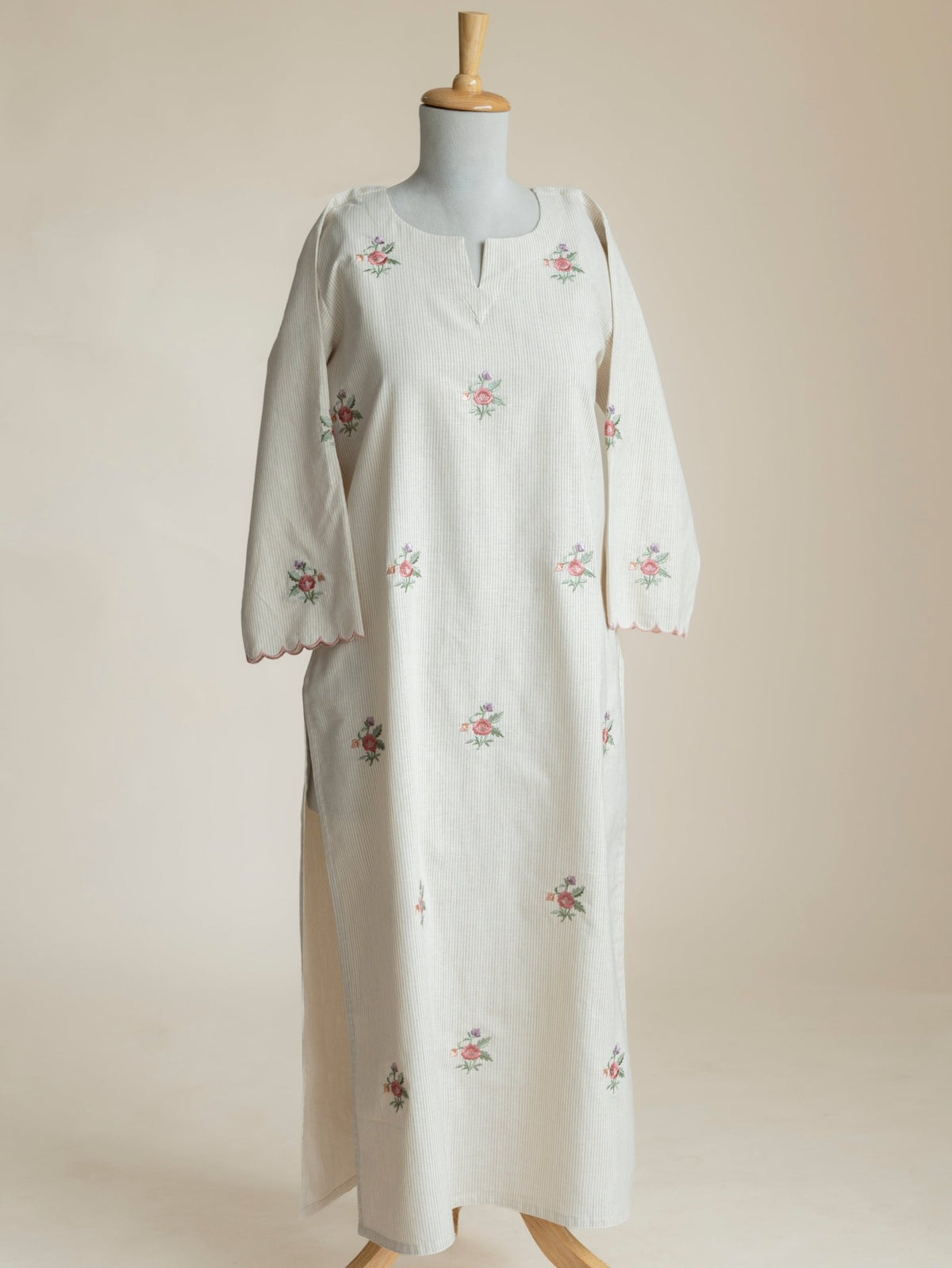 Yana Cotton Handloom Embroidered Straight Kurta - AINA