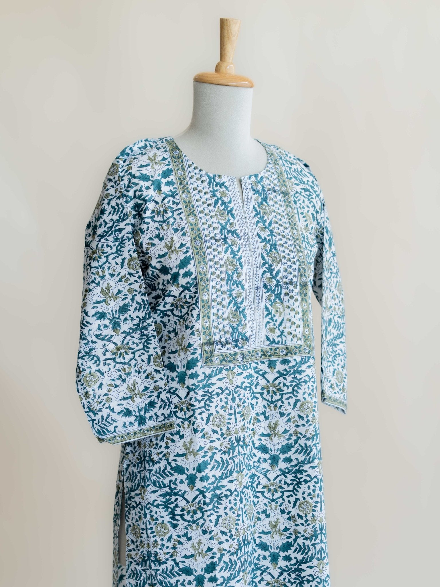 Yelda Cotton Block Printed Straight Kurta - AINA