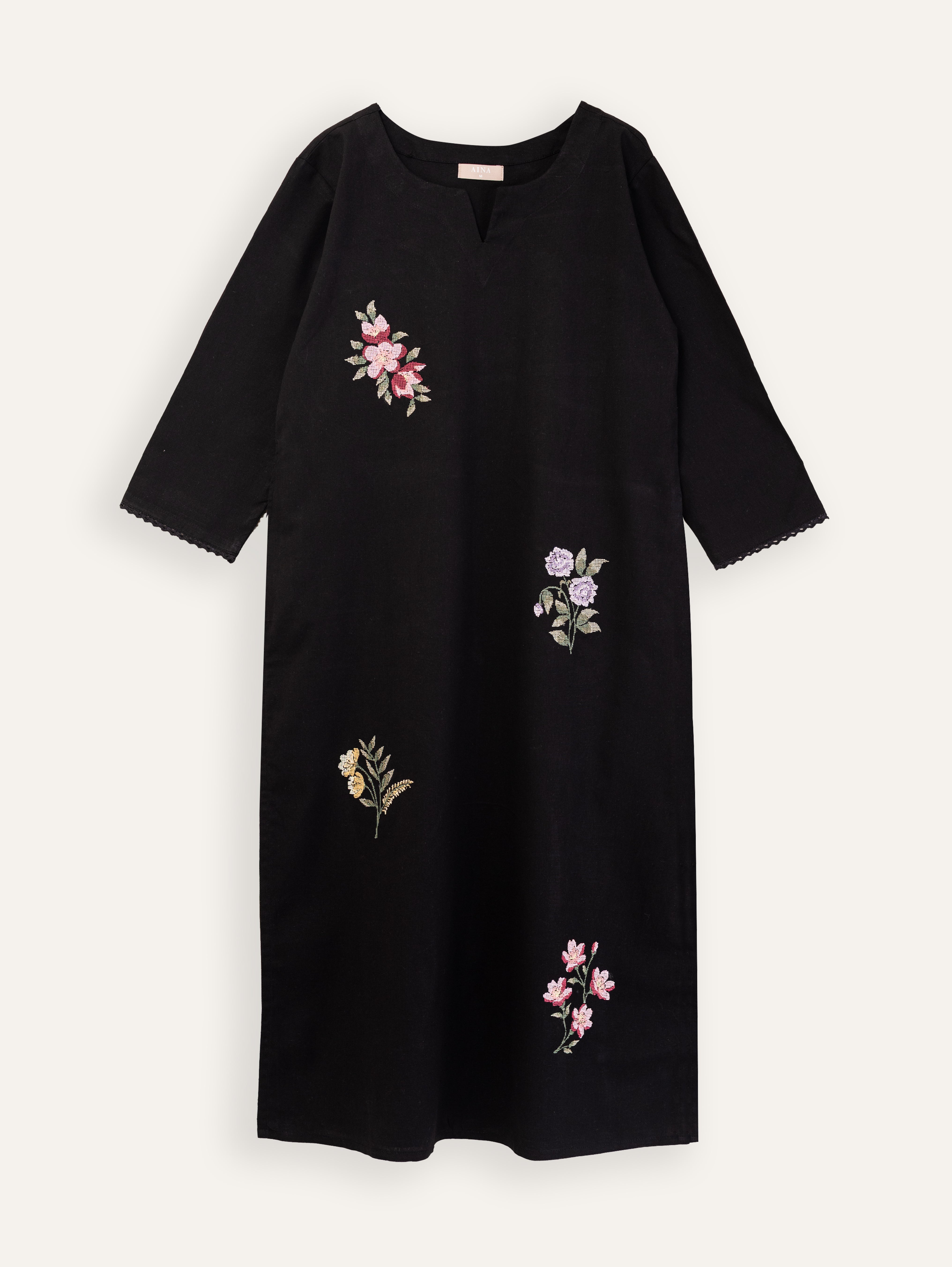 Lubna Cotton Flax Embroidered Straight Kurta