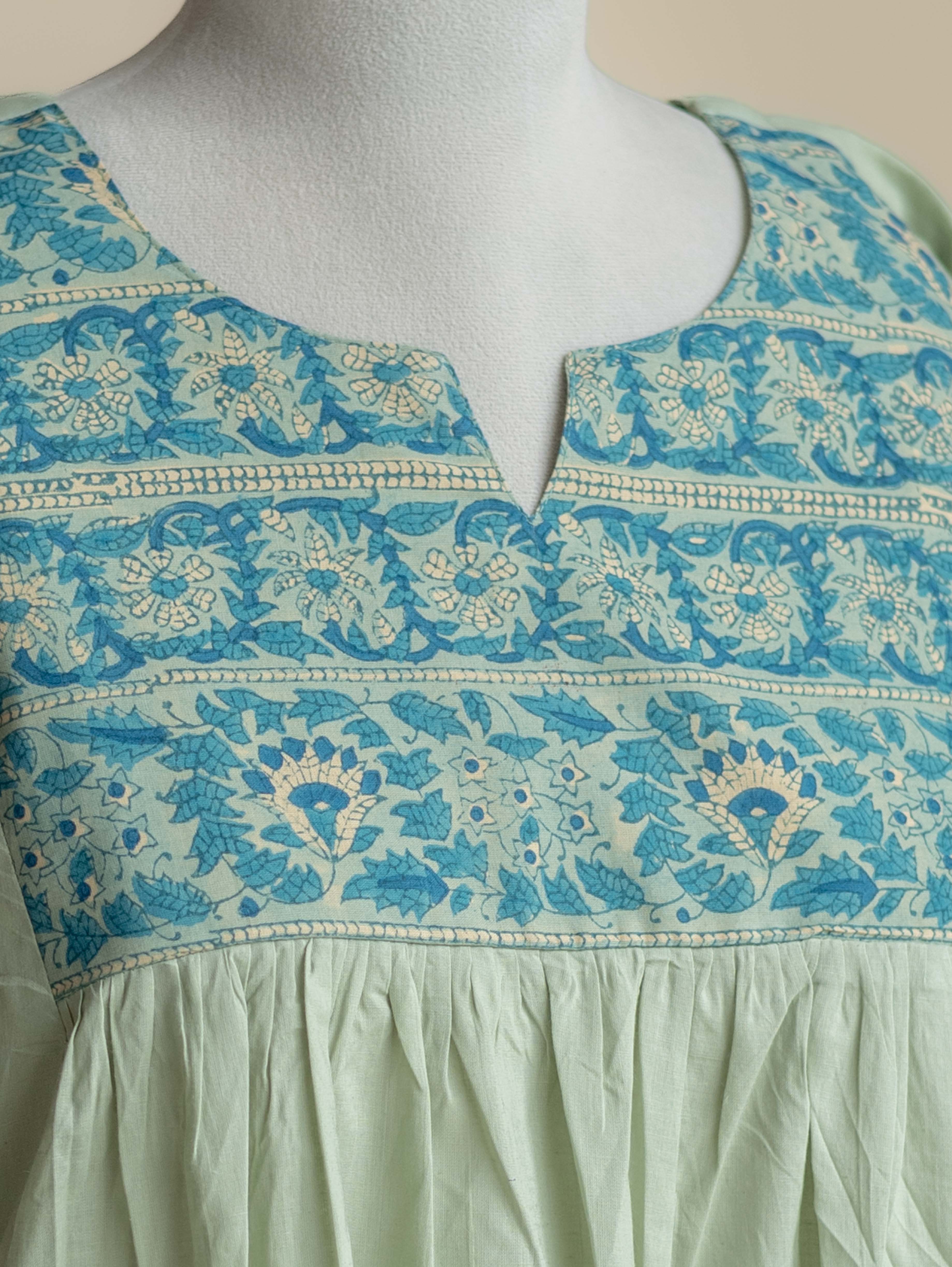 Avisha Cotton Plain A-Line Kurta