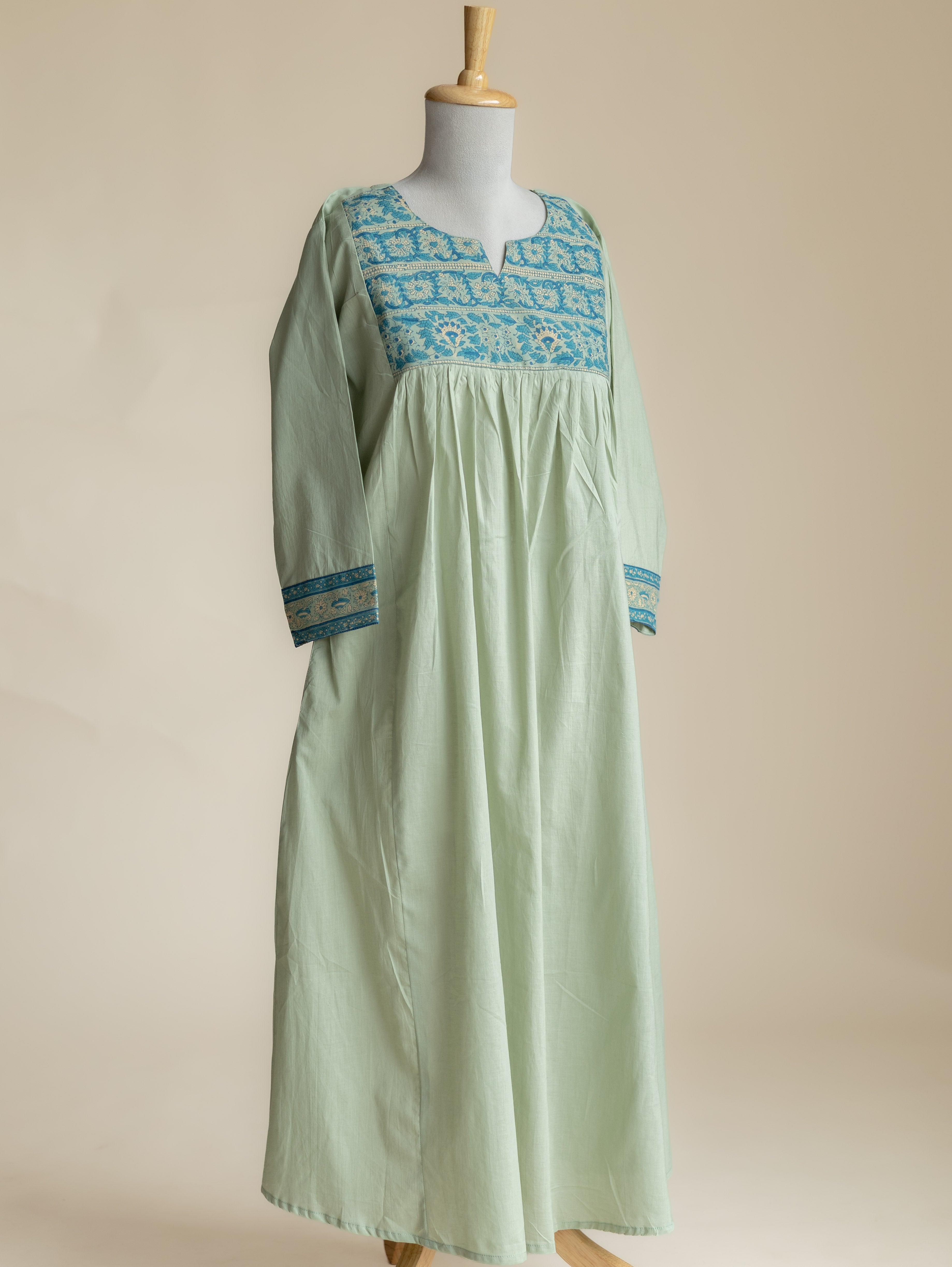 Avisha Cotton Plain A-Line Kurta
