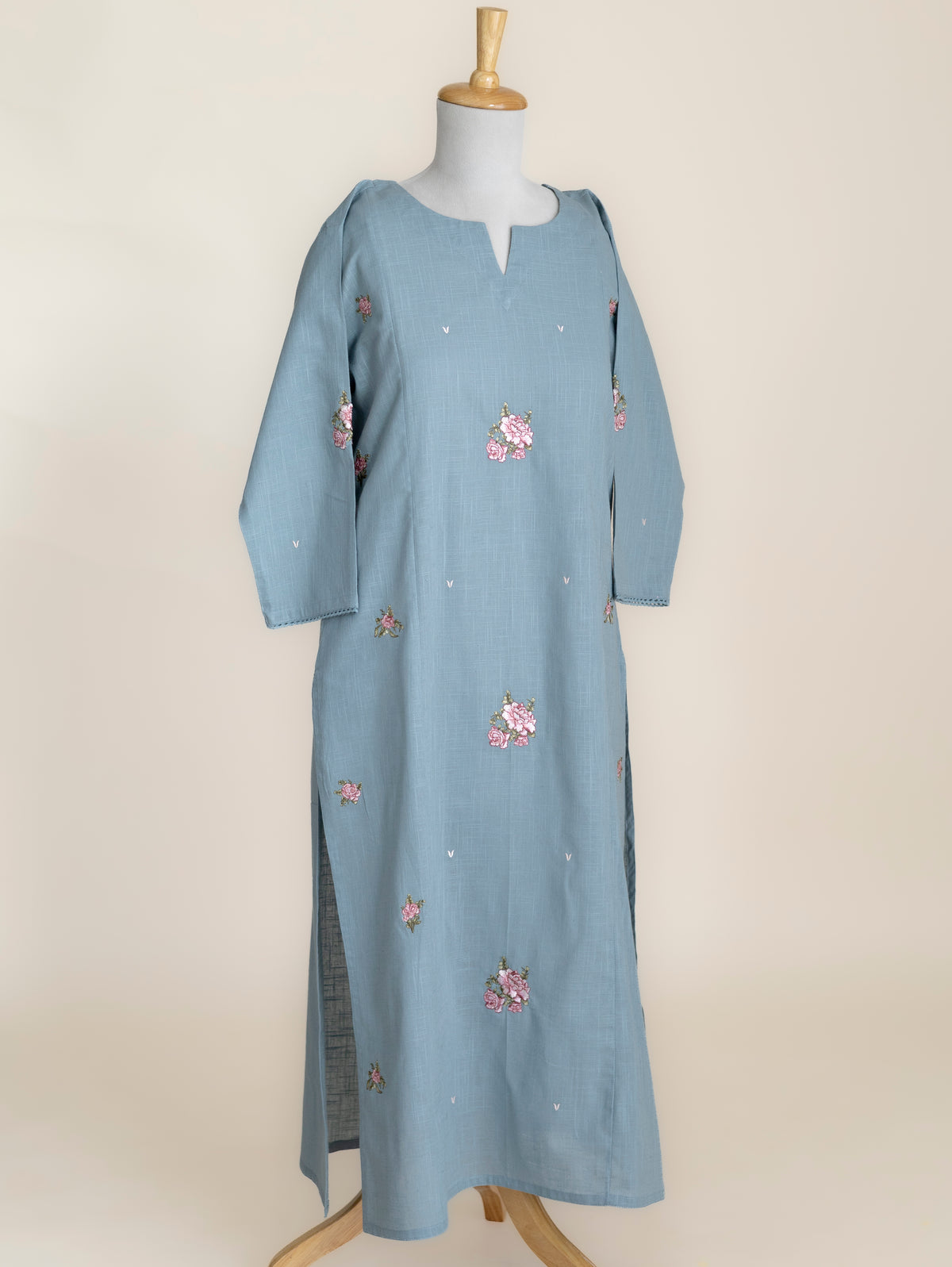 Hyzah Cotton Embroidered Straight Kurta