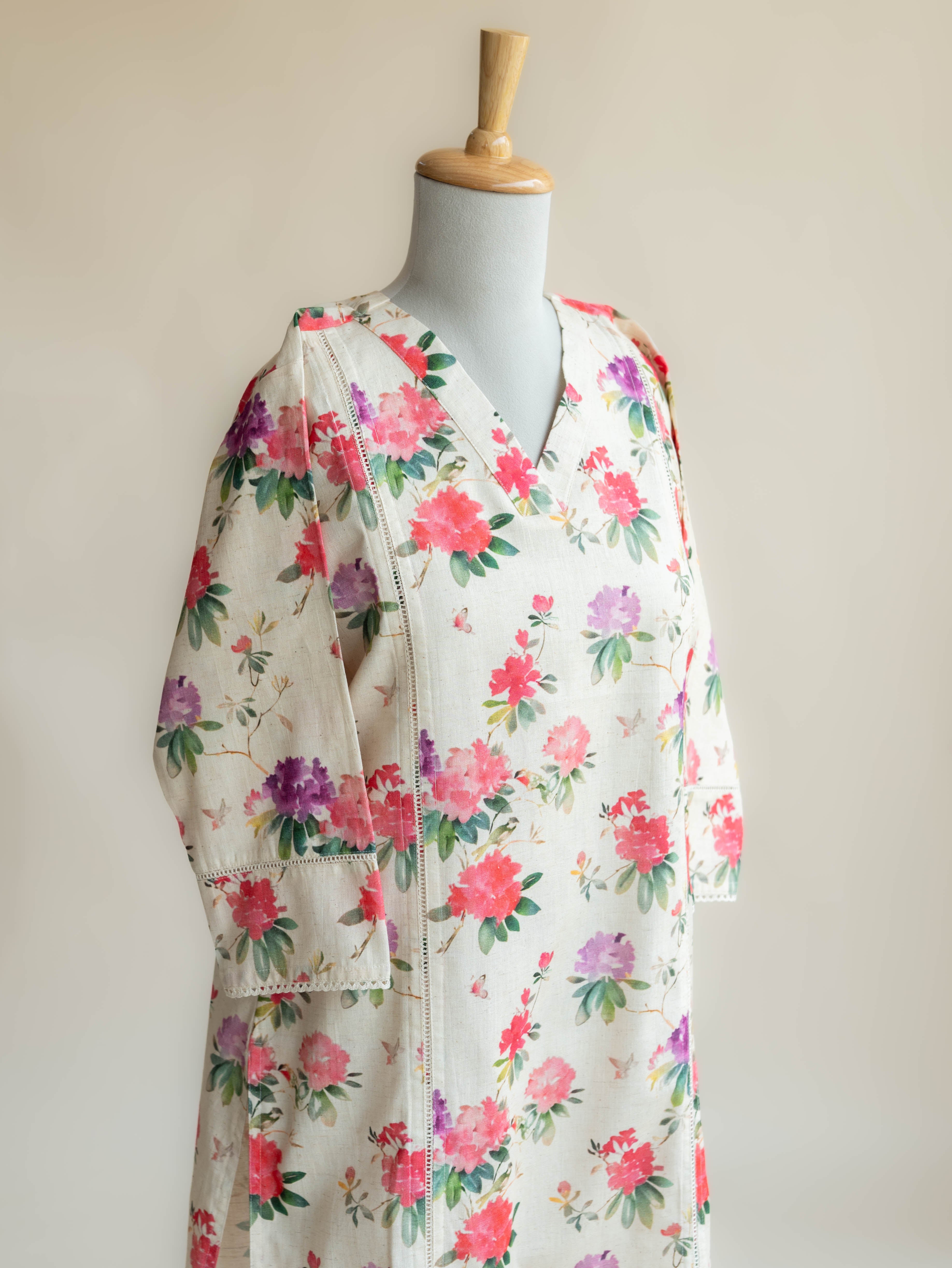 Abhaya Cotton Flax Digital Print Straight Kurta