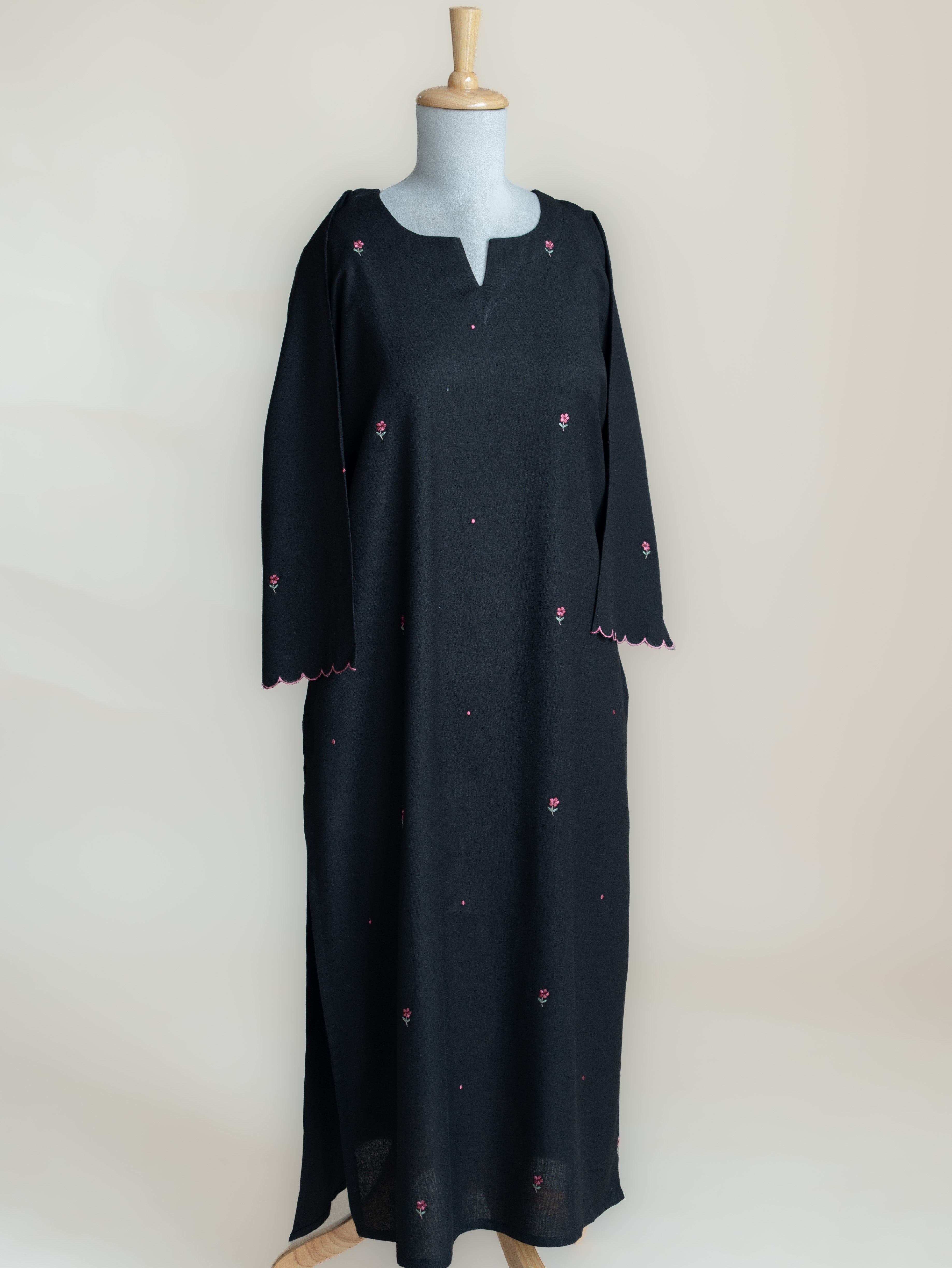 Silpa Cotton Flax Embroidered Straight Kurta